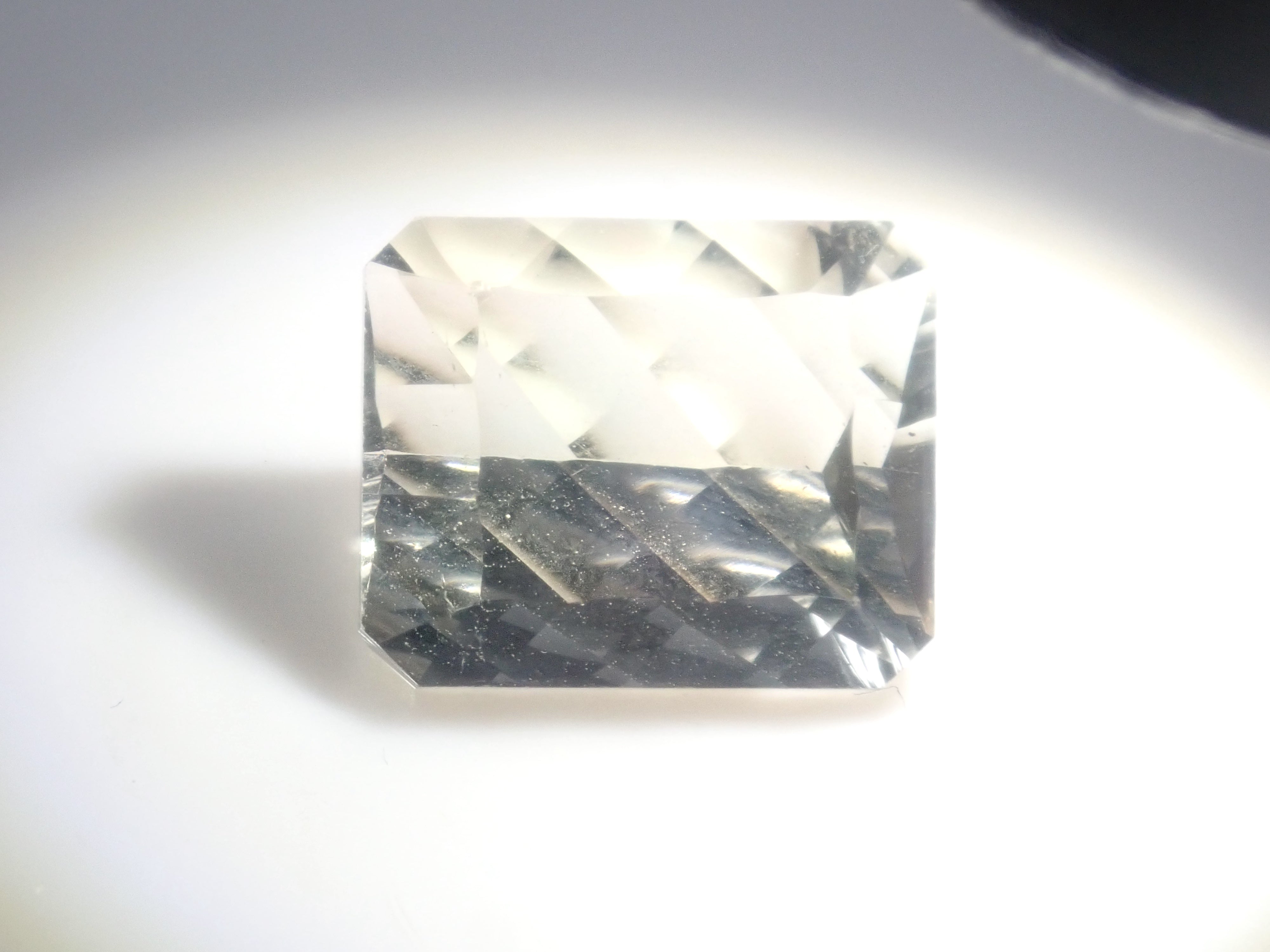 [On Sale June 6th at 10 PM JST] "Limited 13 Stones" Fluorite Gacha including flawed Koshu cut gemstones "Bulk Purchase Discount Available"
