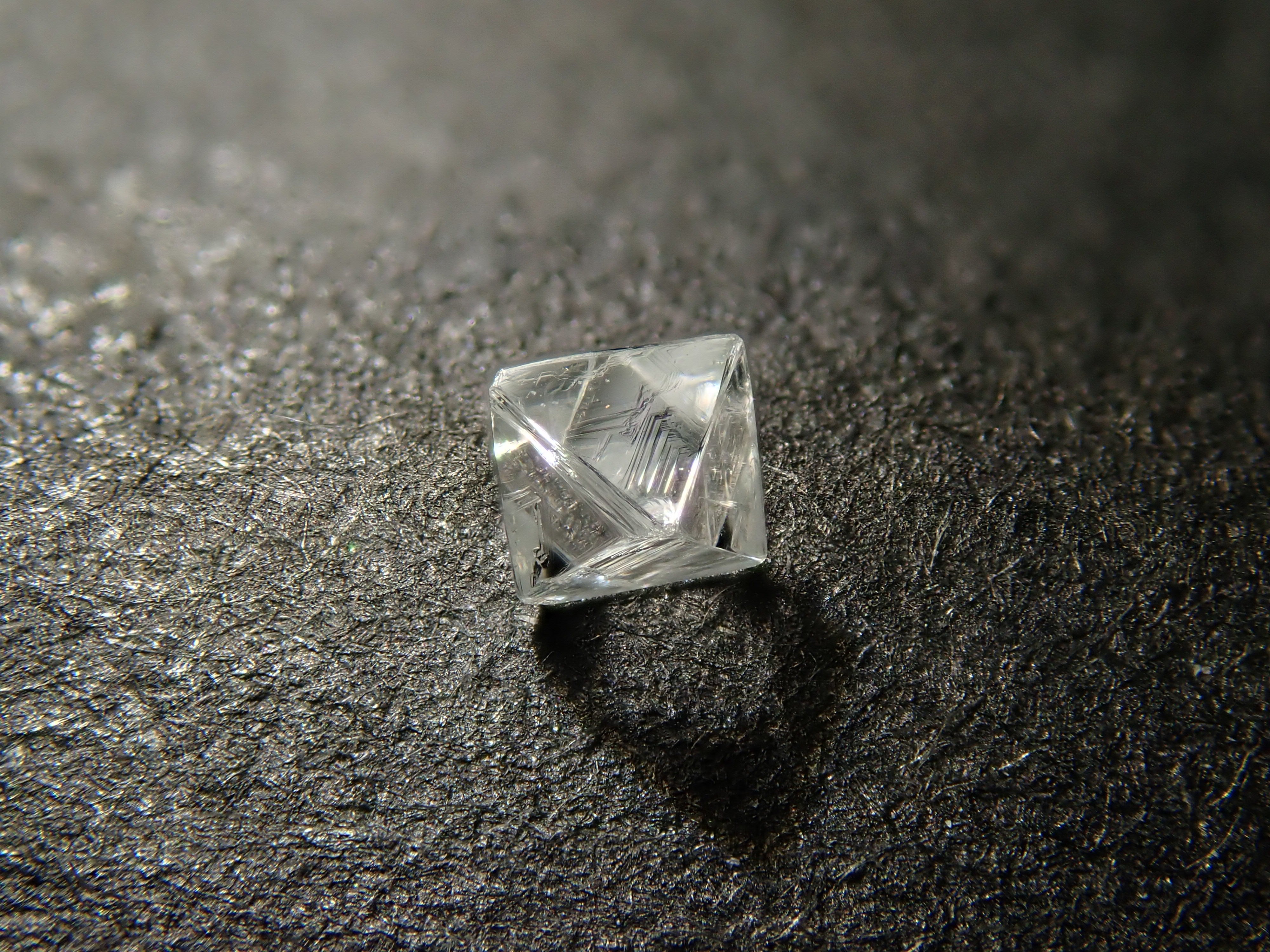 12563273 Listed】Sierra Leone Rough Diamond (Sawable) 0.072ct