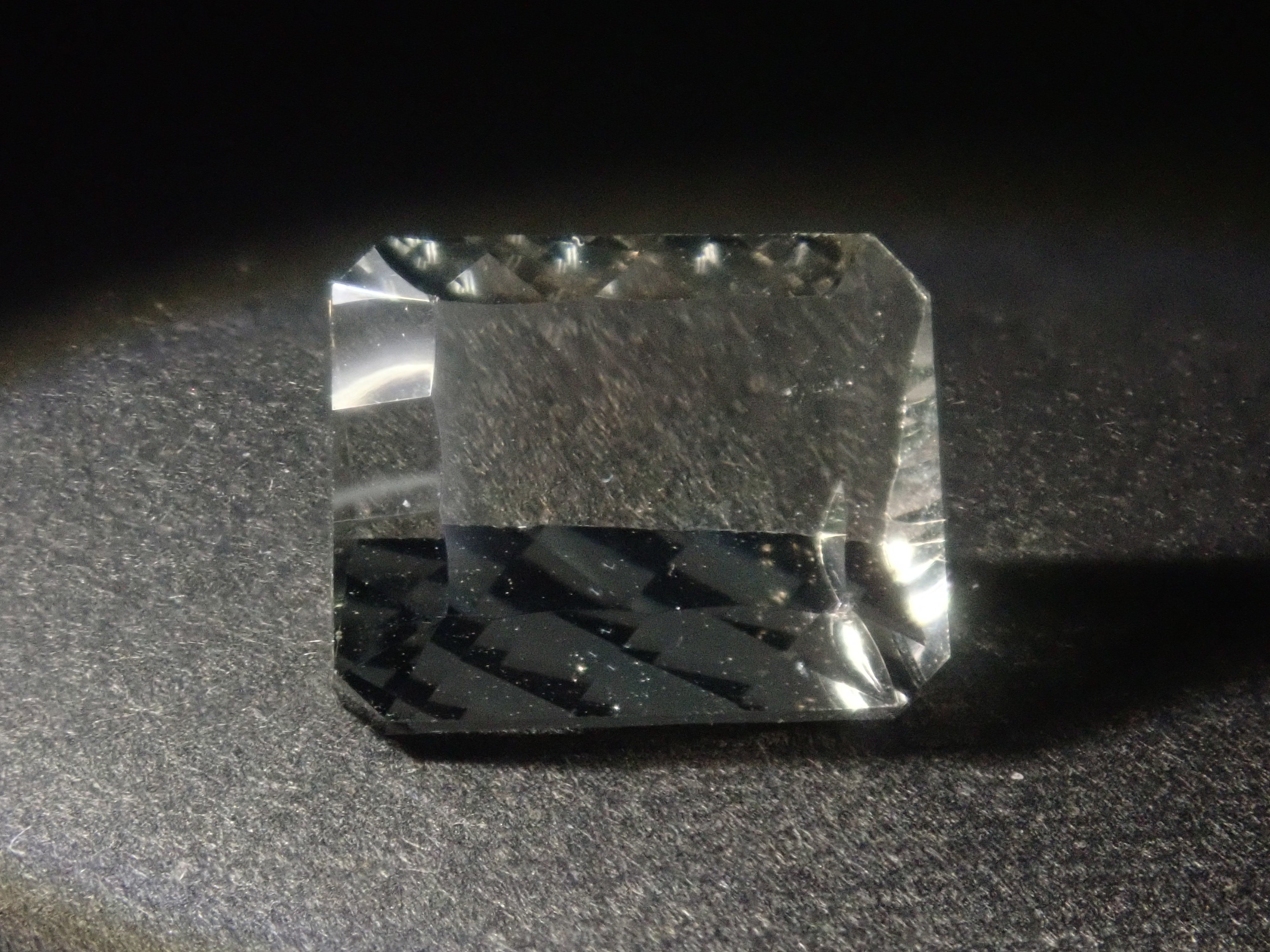 [On Sale June 6th at 10 PM JST] "Limited 13 Stones" Fluorite Gacha including flawed Koshu cut gemstones "Bulk Purchase Discount Available"