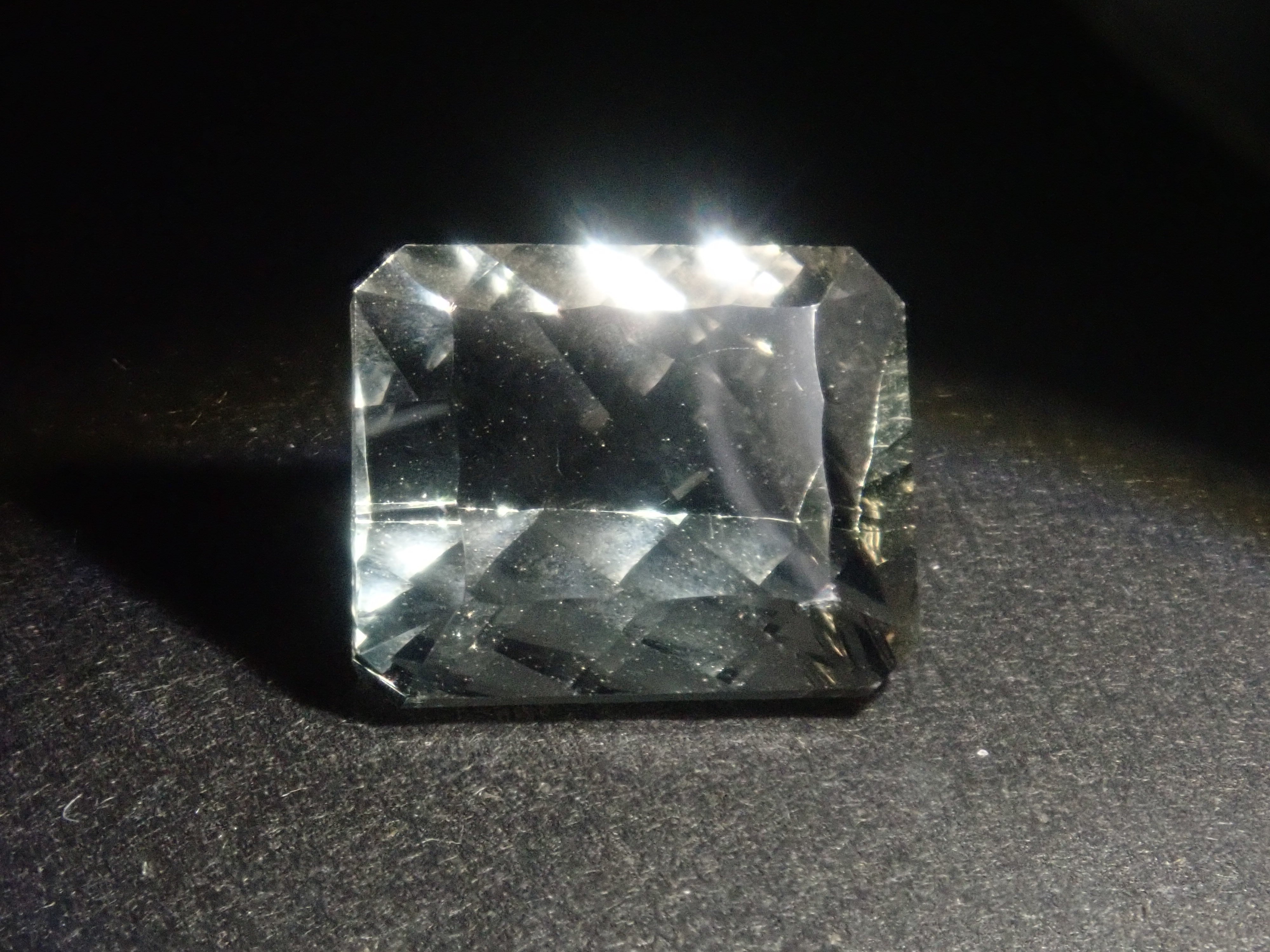 [On Sale June 6th at 10 PM JST] "Limited 13 Stones" Fluorite Gacha including flawed Koshu cut gemstones "Bulk Purchase Discount Available"