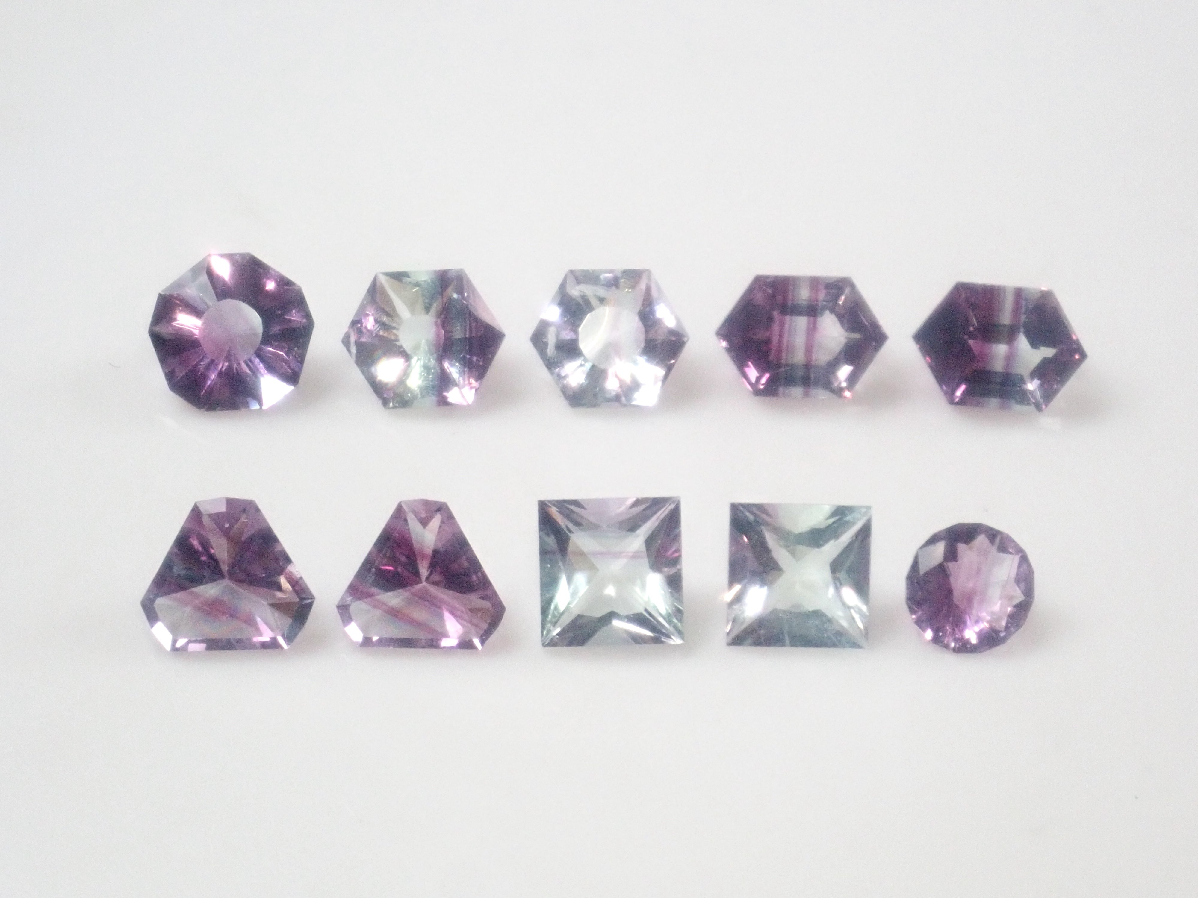 [On Sale June 6th at 10 PM JST] "Limited 13 Stones" Fluorite Gacha including flawed Koshu cut gemstones "Bulk Purchase Discount Available"