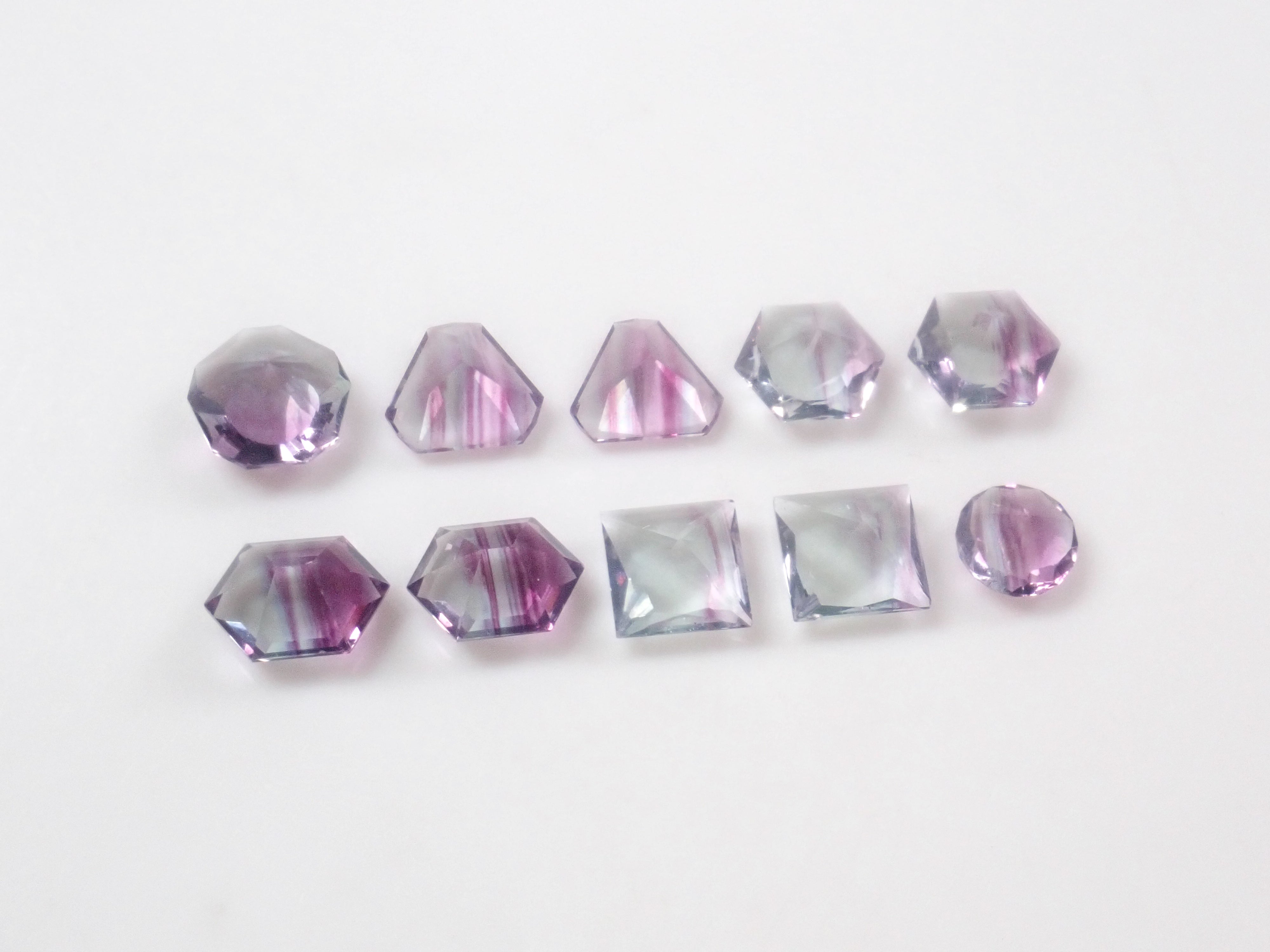 [On Sale June 6th at 10 PM JST] "Limited 13 Stones" Fluorite Gacha including flawed Koshu cut gemstones "Bulk Purchase Discount Available"