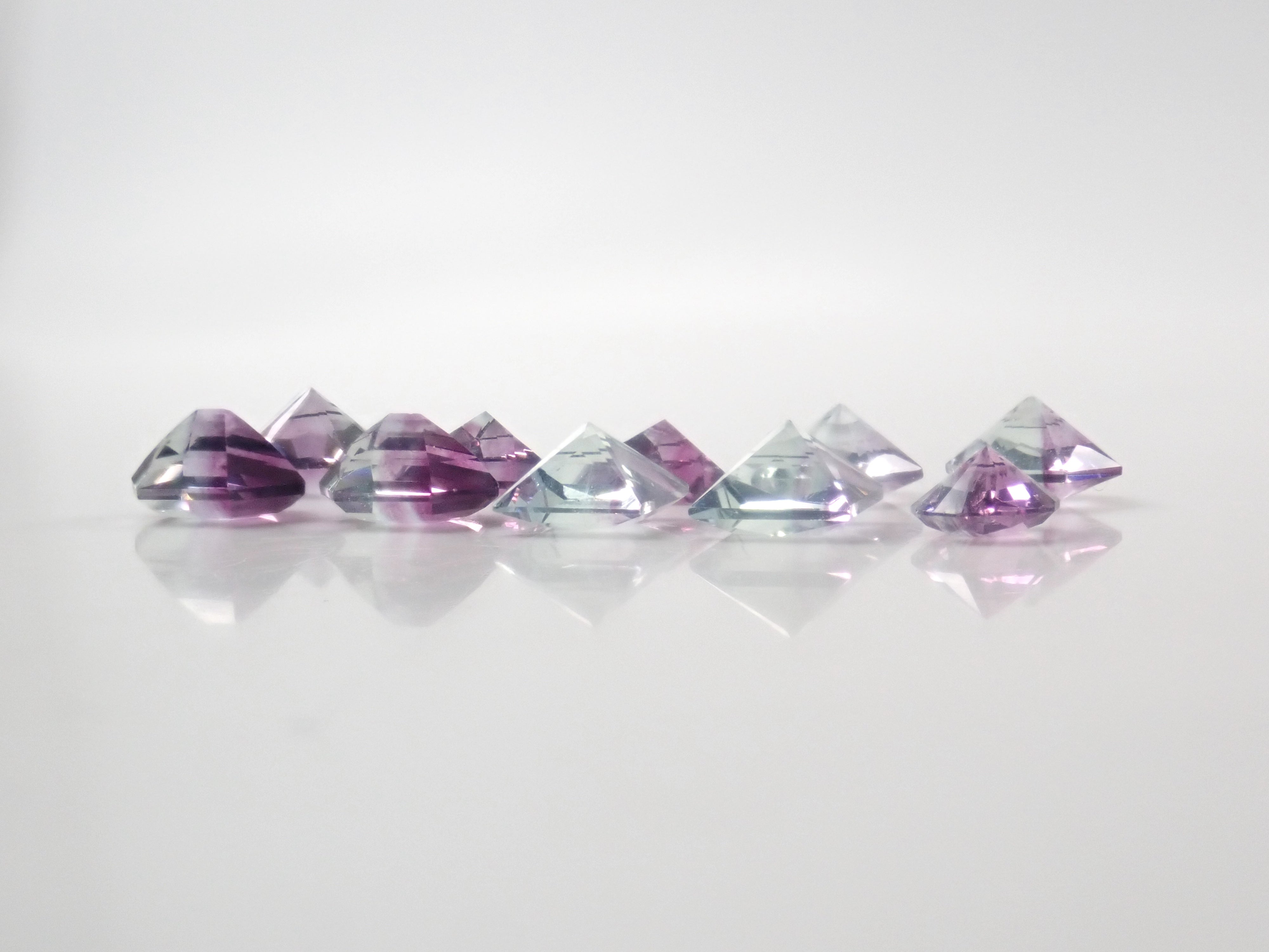 [On Sale June 6th at 10 PM JST] "Limited 13 Stones" Fluorite Gacha including flawed Koshu cut gemstones "Bulk Purchase Discount Available"