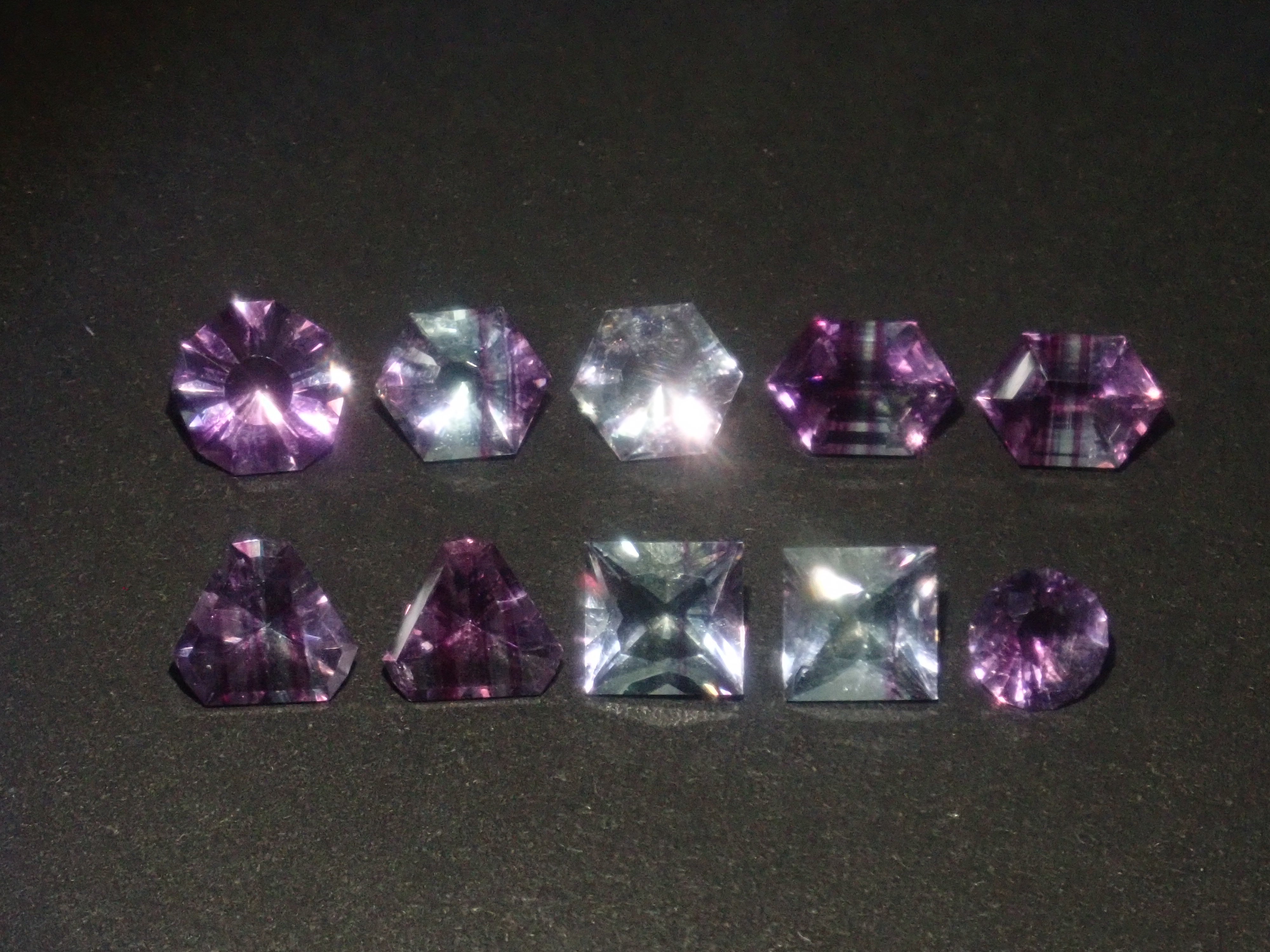 [On Sale June 6th at 10 PM JST] "Limited 13 Stones" Fluorite Gacha including flawed Koshu cut gemstones "Bulk Purchase Discount Available"