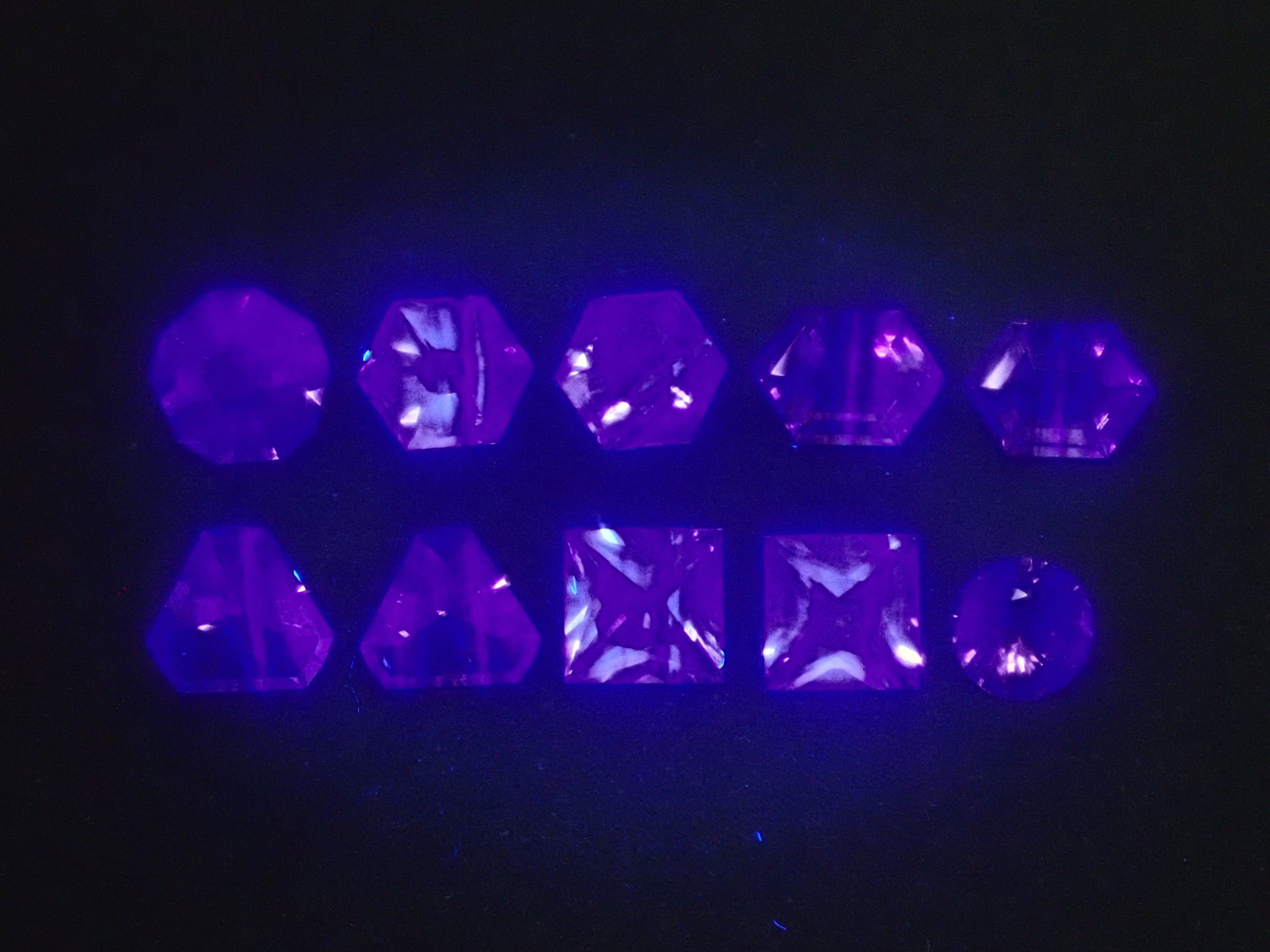 [On Sale June 6th at 10 PM JST] "Limited 13 Stones" Fluorite Gacha including flawed Koshu cut gemstones "Bulk Purchase Discount Available"