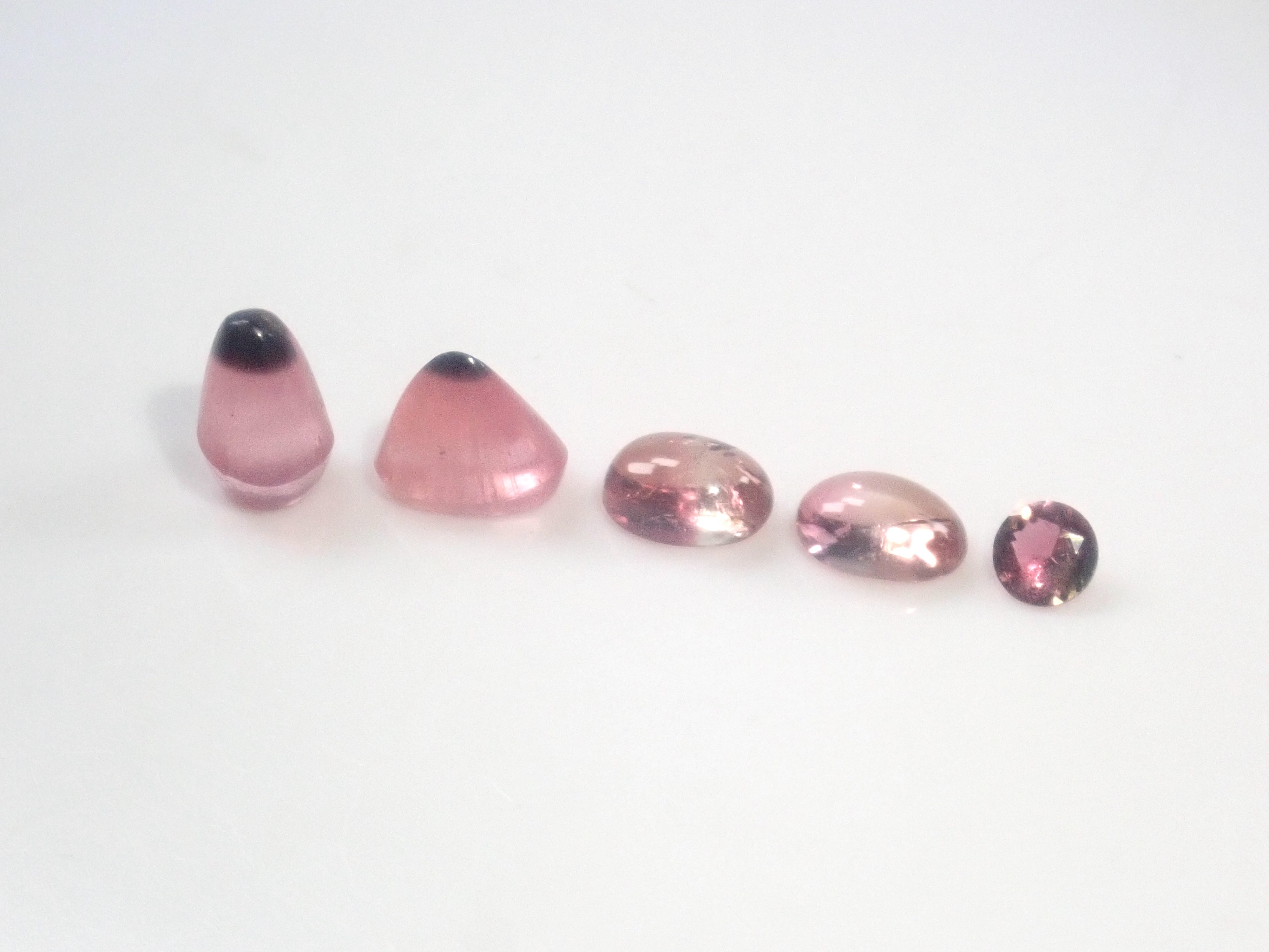 [6/ 10 PM JST Release] 《Limited to 11 Stones》Bicolor Gemstone Gacha featuring Paraiba Tourmaline and Euclase 《Bulk Purchase Discount Available》