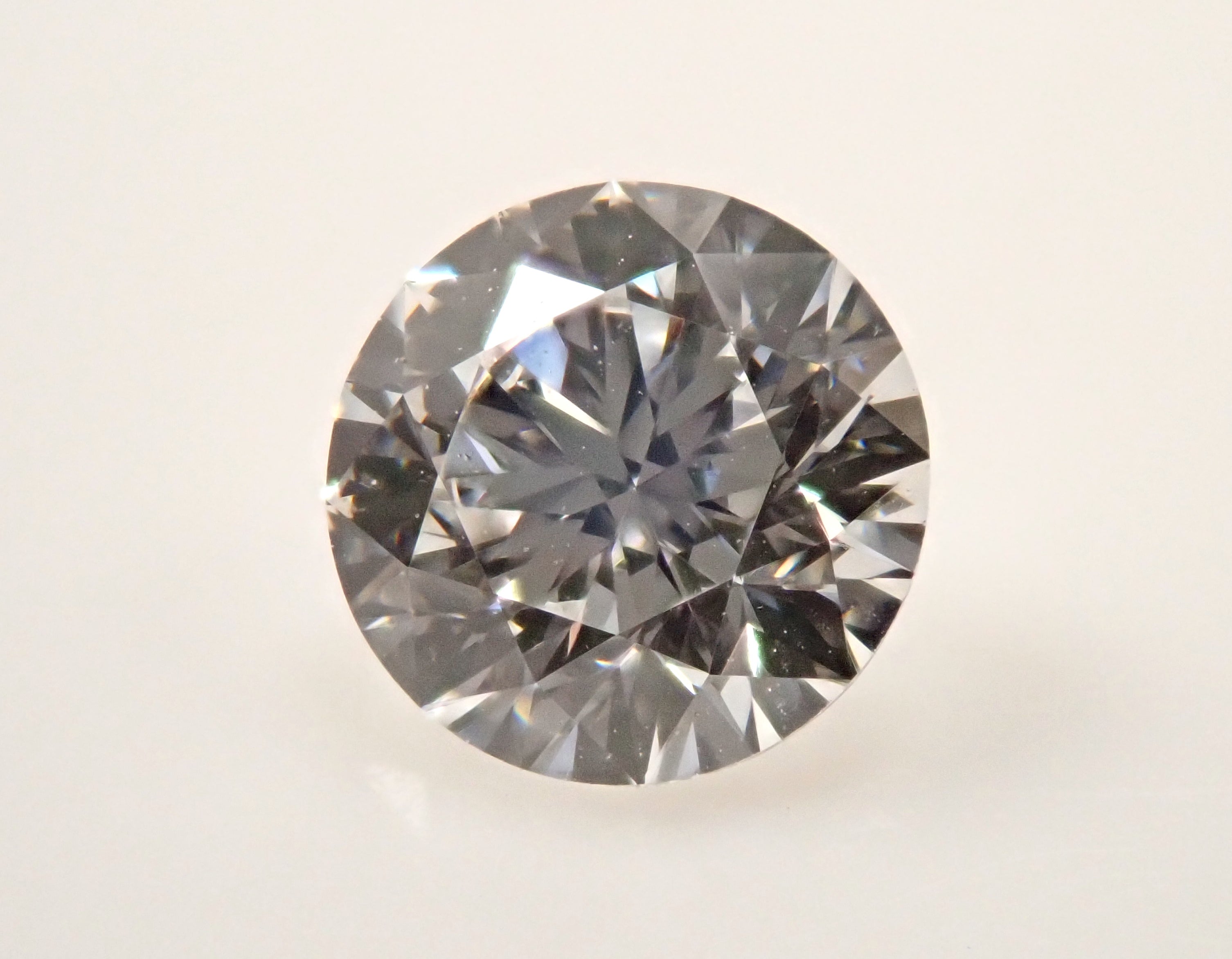 【8/29 22時販売】ダイヤモンド 4.6mm/0.380ctルース(D, VVS2, 3Excellent) GIA