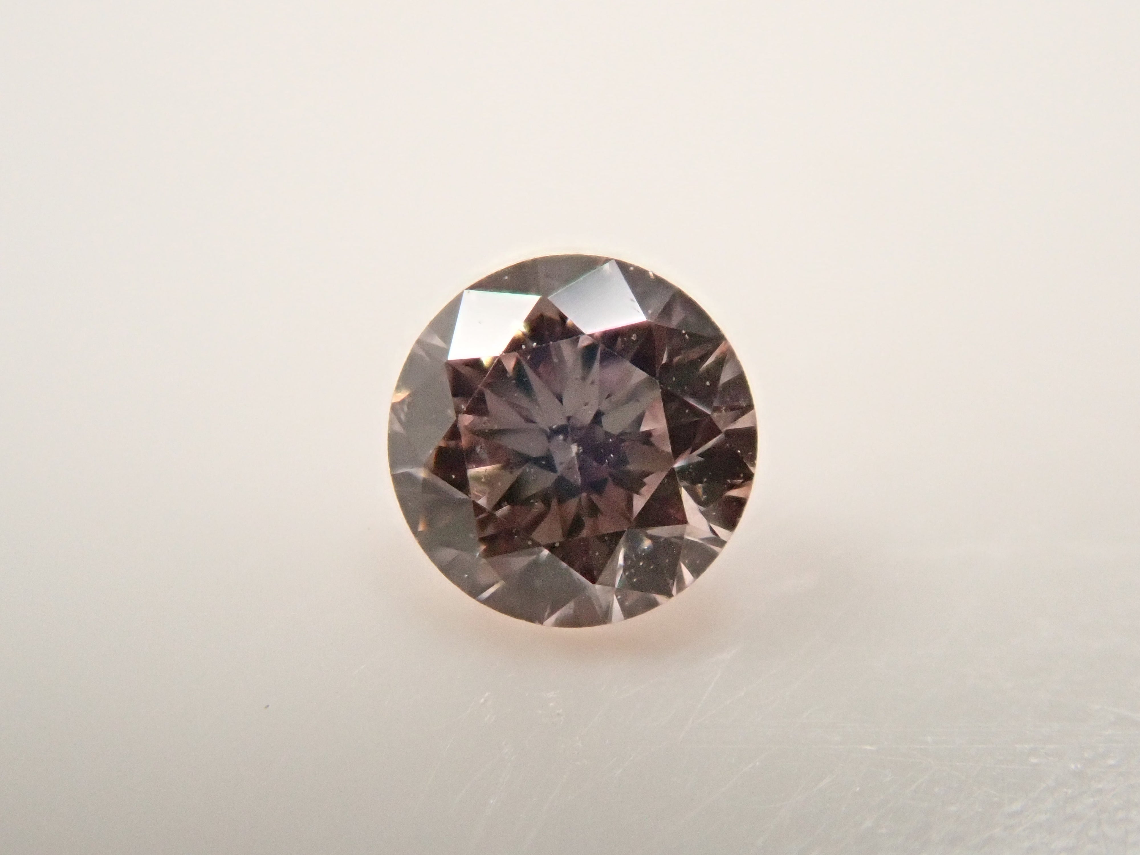 【32501941掲載】ピンクダイヤモンド 0.108ctルース(FANCY LIGHT BROWNISH PINK, SI2)