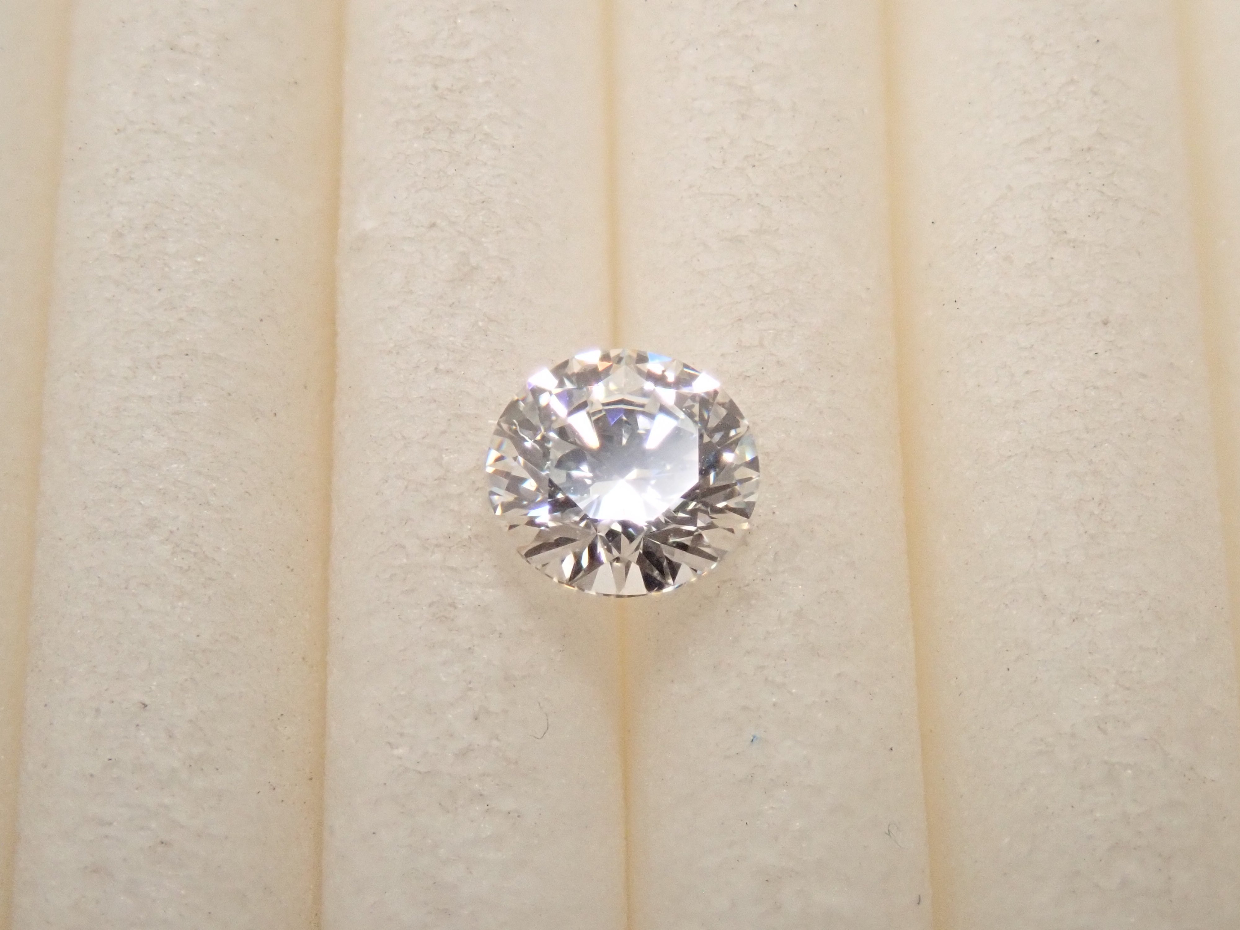 [Listed as 32501940] Internally Flawless Diamond (H&C) 0.215ct Loose (E, IF, 3Excellent H&C)