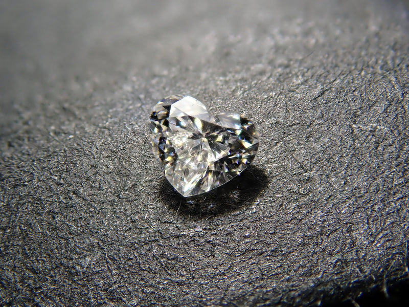 ダイヤモンド 0.054ctルース（VSクラス相当・ハートシェイプ