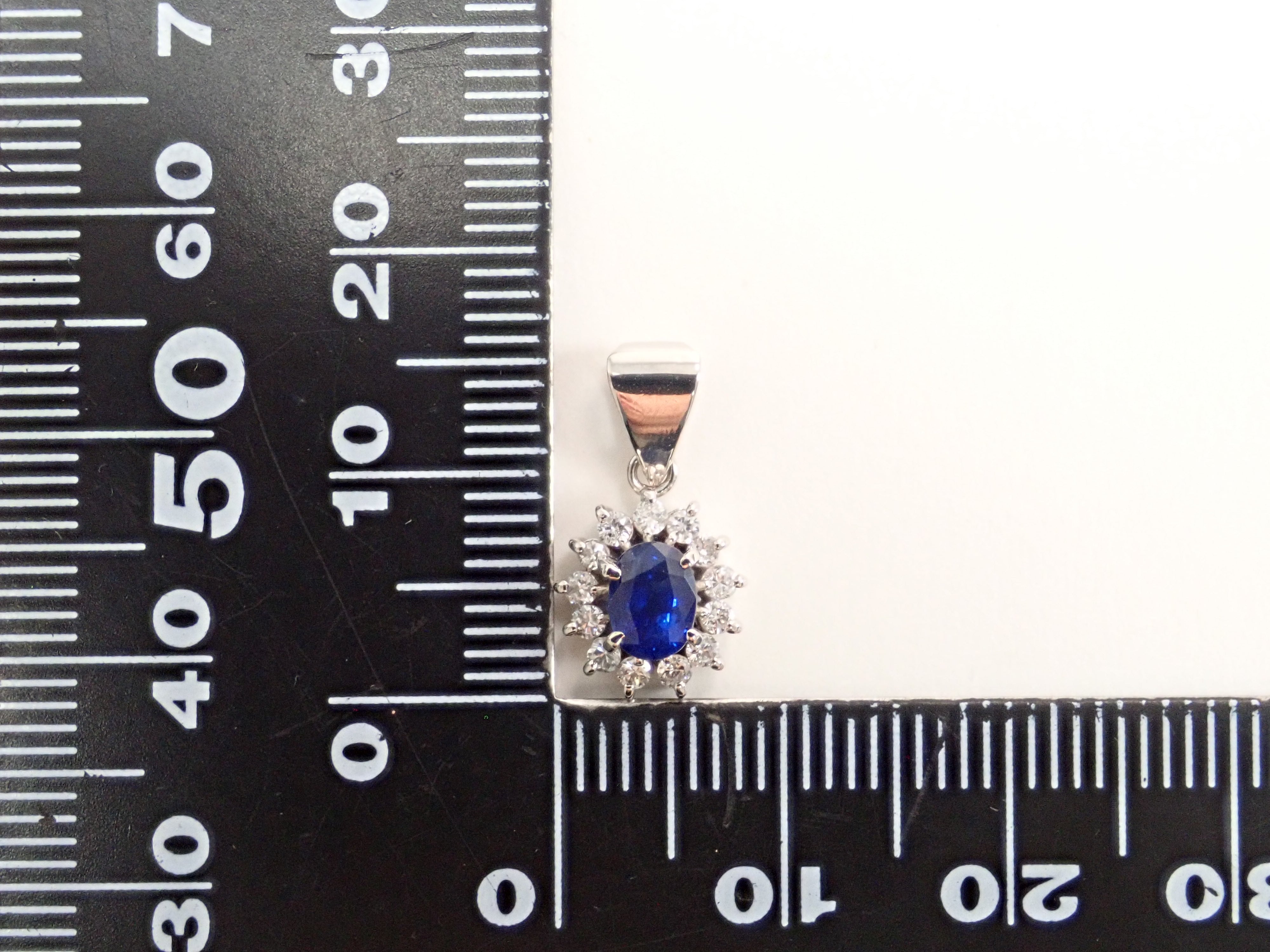 【7/8 22時販売】【カラフリ】Pt900 ブルーサファイア 0.52ct・ダイヤモンド0.19ctペンダントトップ（ネックレストップ）鑑別書