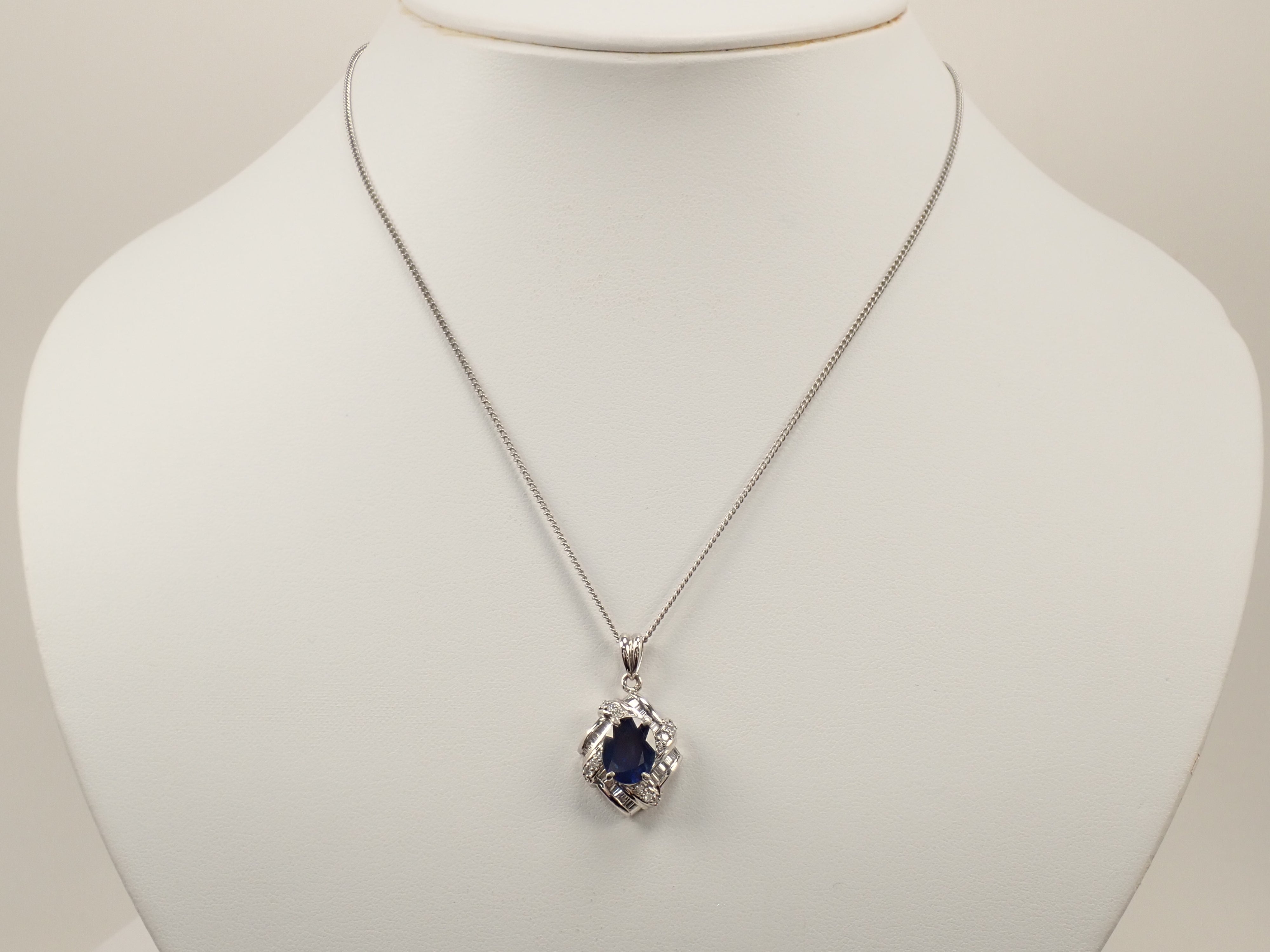 Pt900 ブルーサファイア 2.67ct・ダイヤモンド0.75ctペンダントトップ