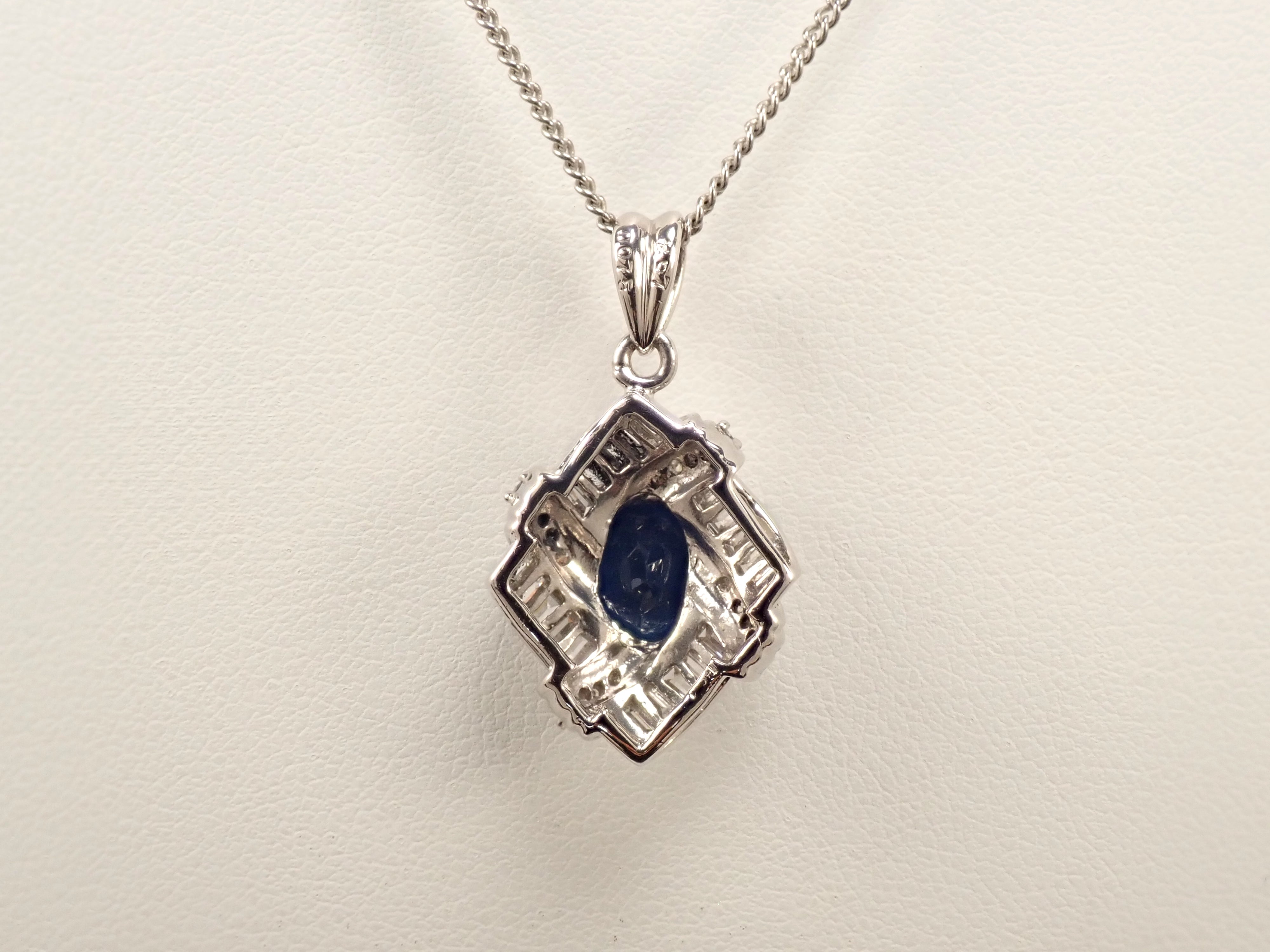 Pt900 ブルーサファイア 2.67ct・ダイヤモンド0.75ctペンダントトップ
