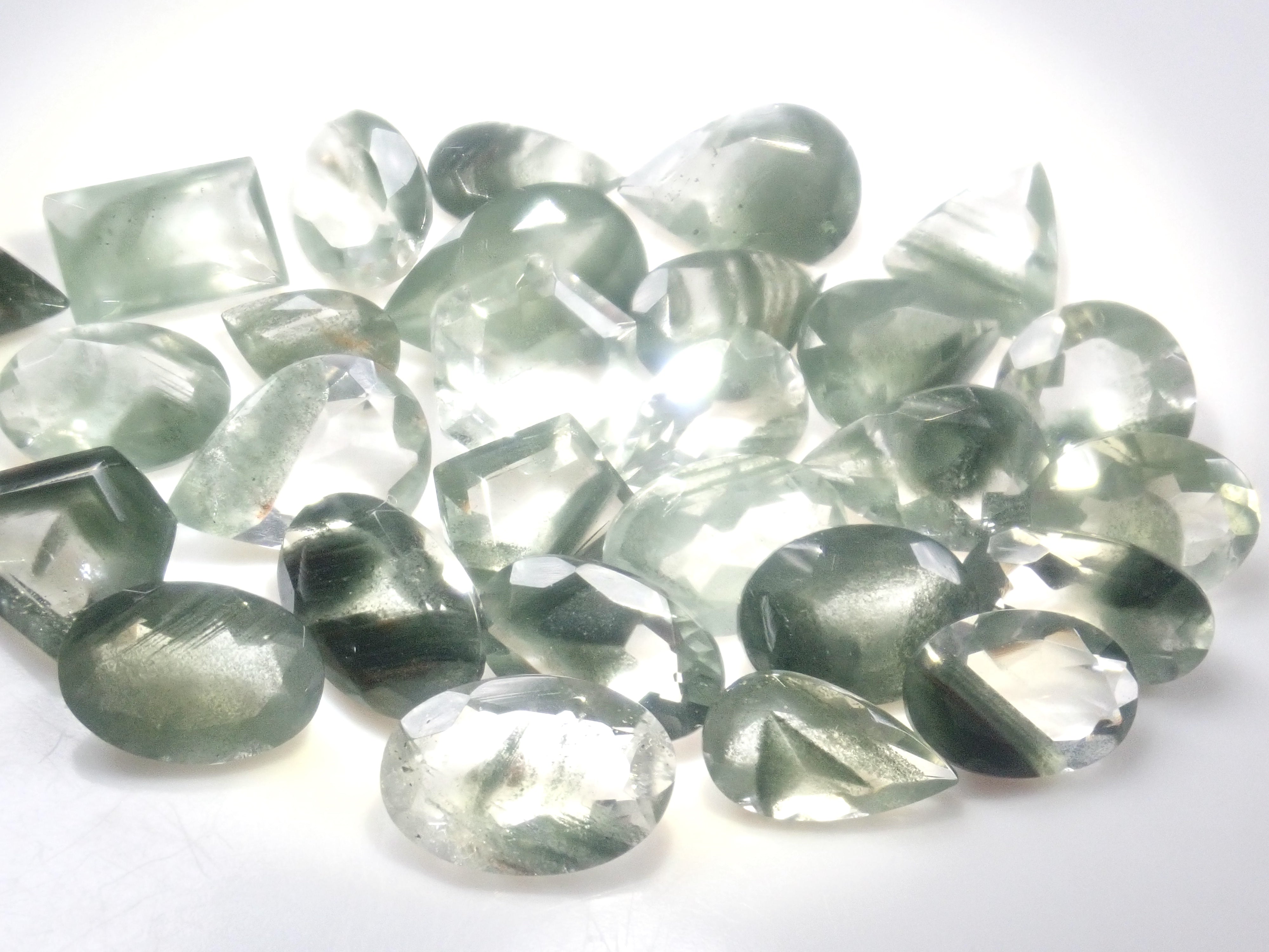 【7/6  22時販売】《限定29石》インド産グリーンファントムクォーツ（平均1.1ct）《複数購入割引有》