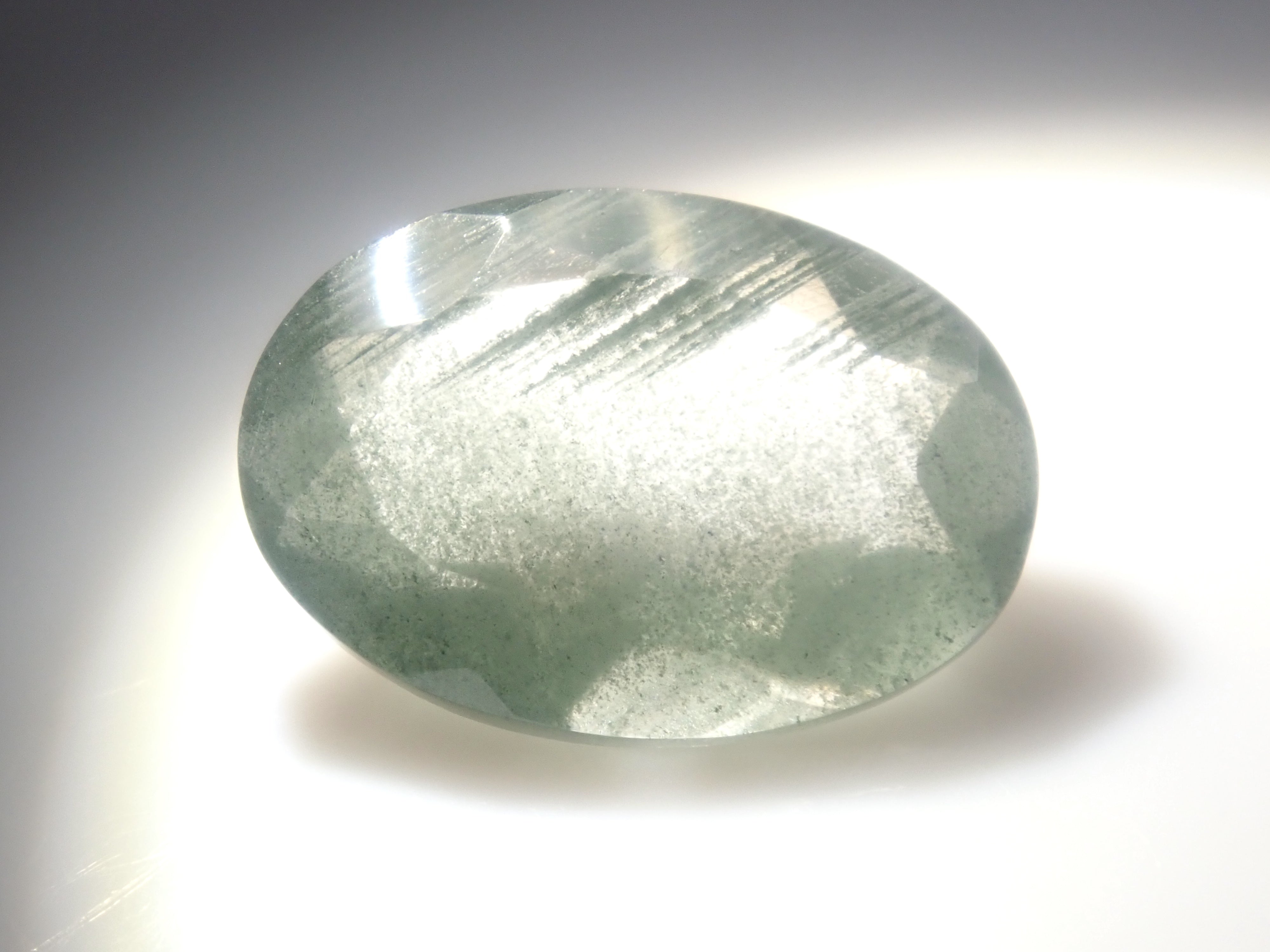 【7/6  22時販売】《限定29石》インド産グリーンファントムクォーツ（平均1.1ct）《複数購入割引有》