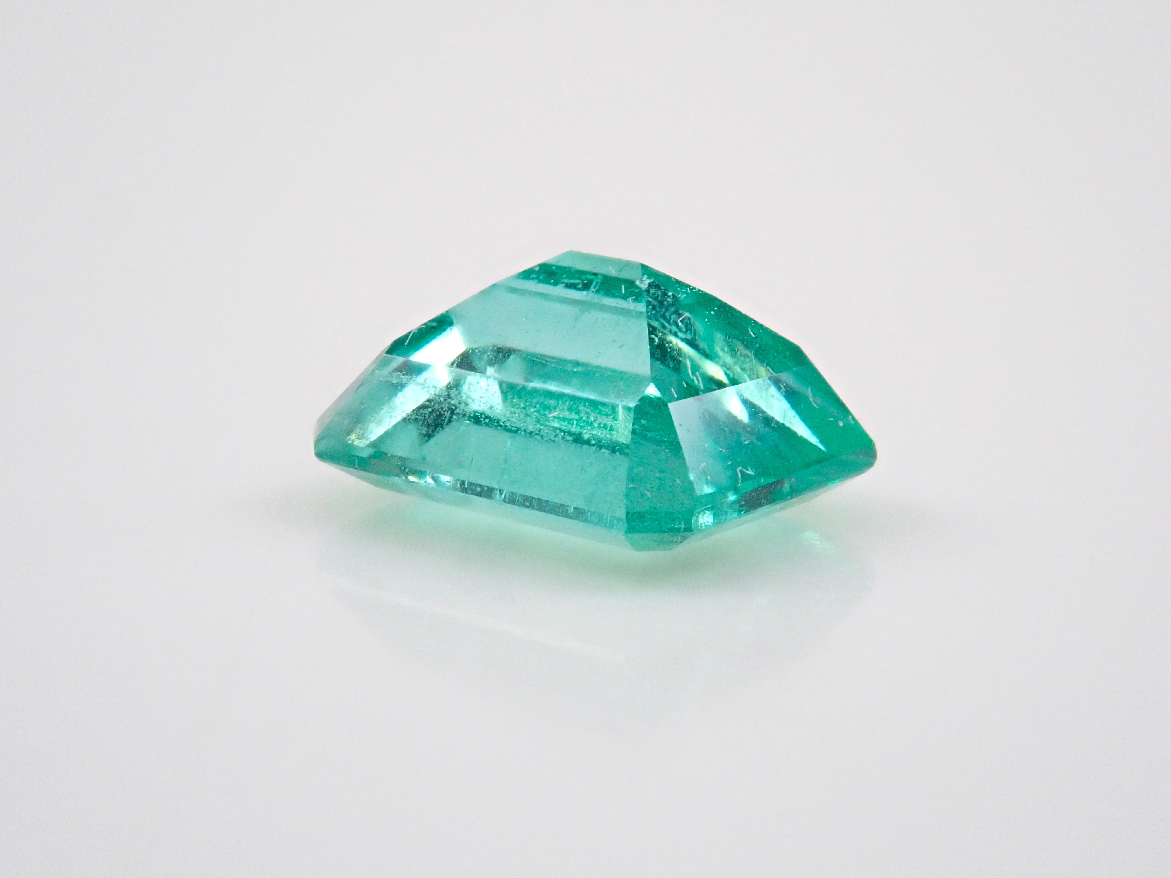 [12553794] Non-oil emerald 1.070ct loose stone