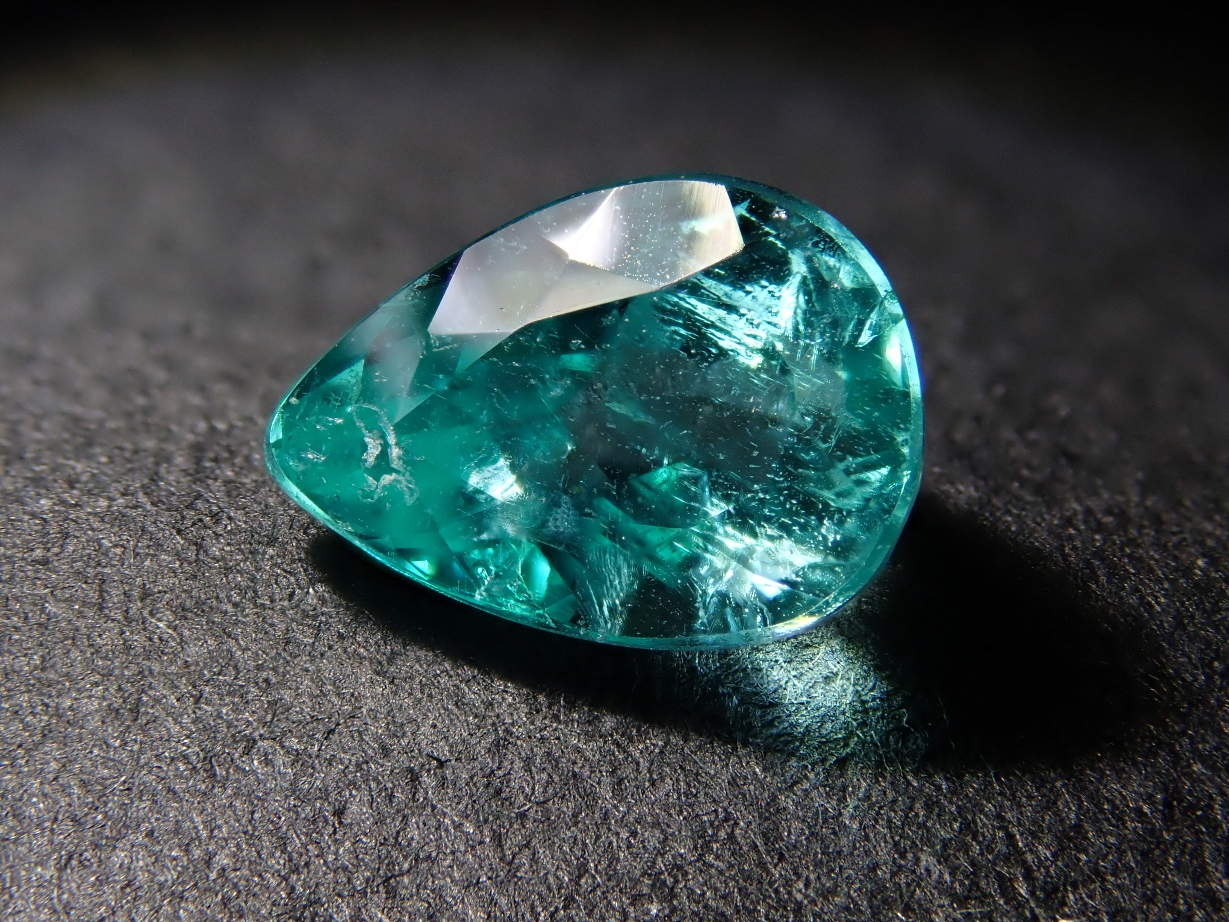 [12553796] Brazilian Paraiba Tourmaline 0.770ct Loose Stone