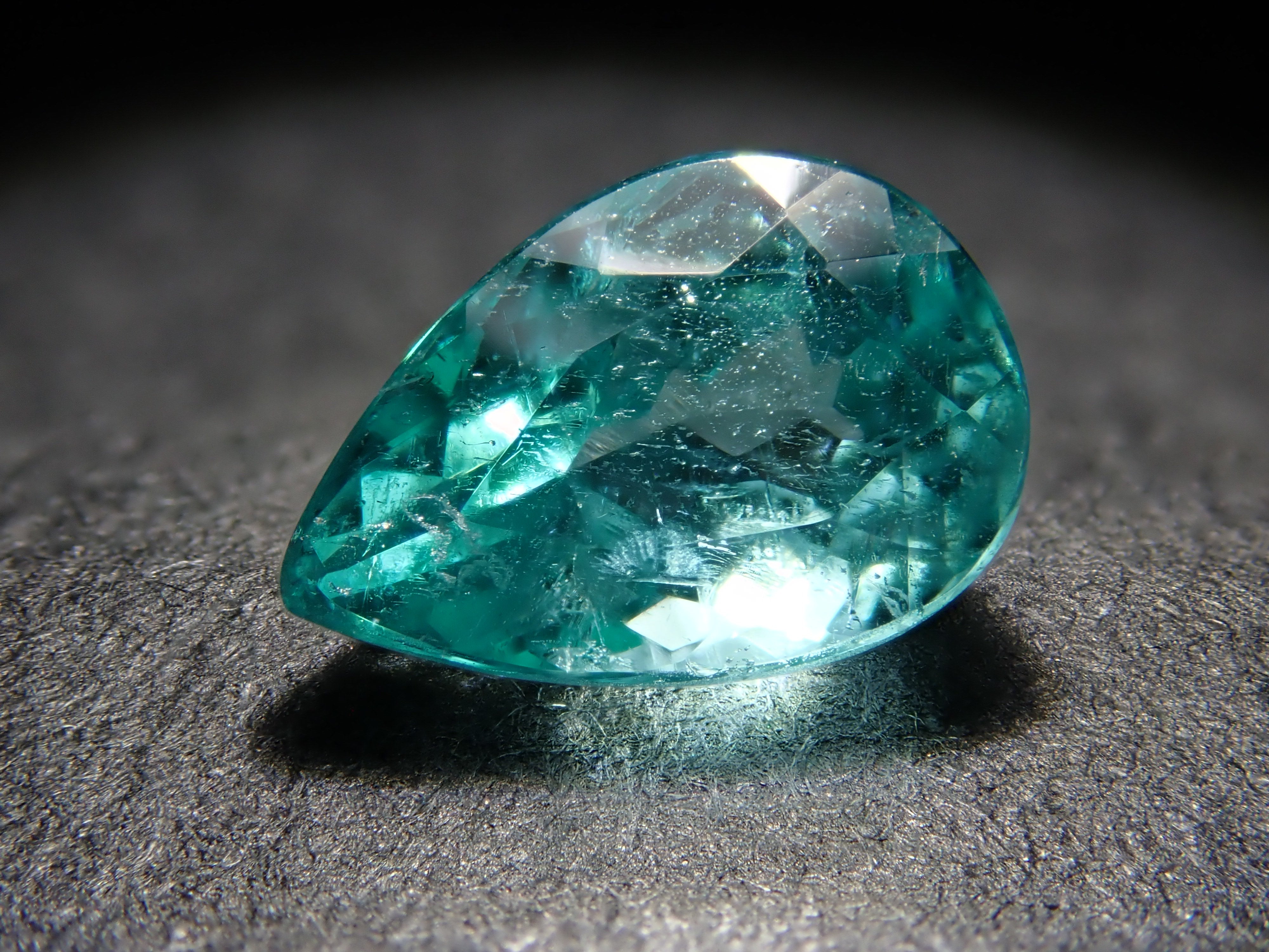 [12553796] Brazilian Paraiba Tourmaline 0.770ct Loose Stone