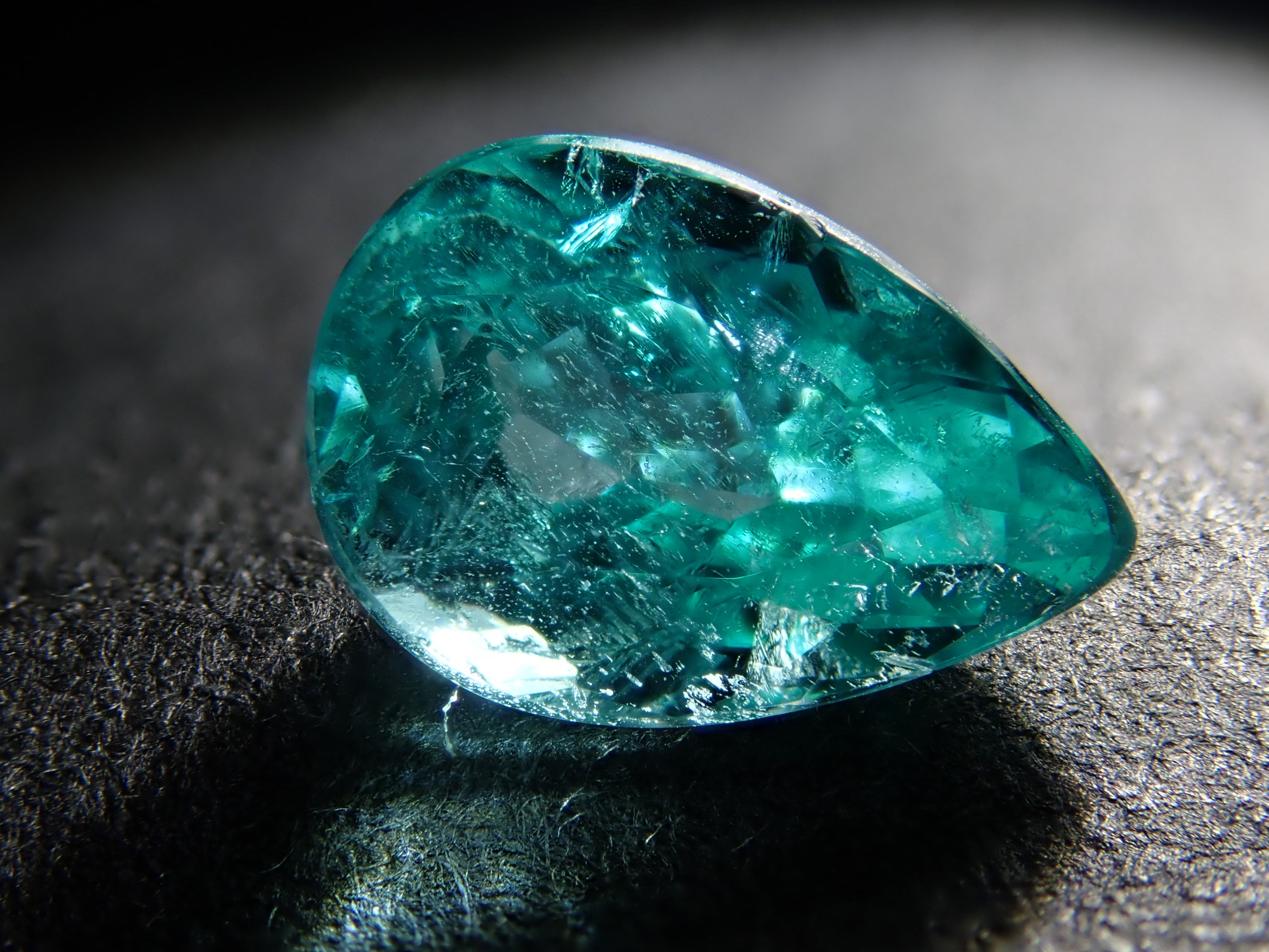 [12553796] Brazilian Paraiba Tourmaline 0.770ct Loose Stone