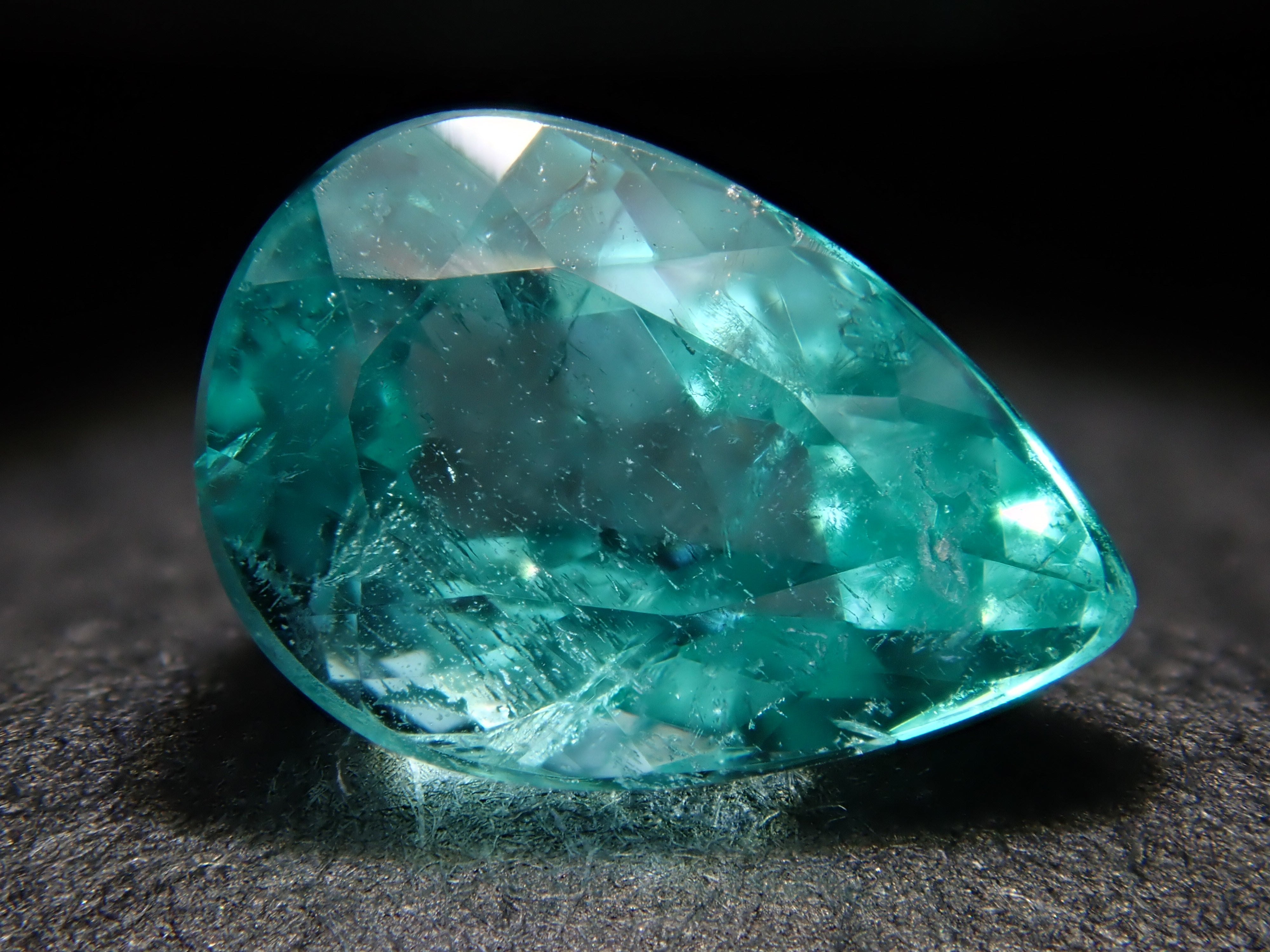 [12553796] Brazilian Paraiba Tourmaline 0.770ct Loose Stone