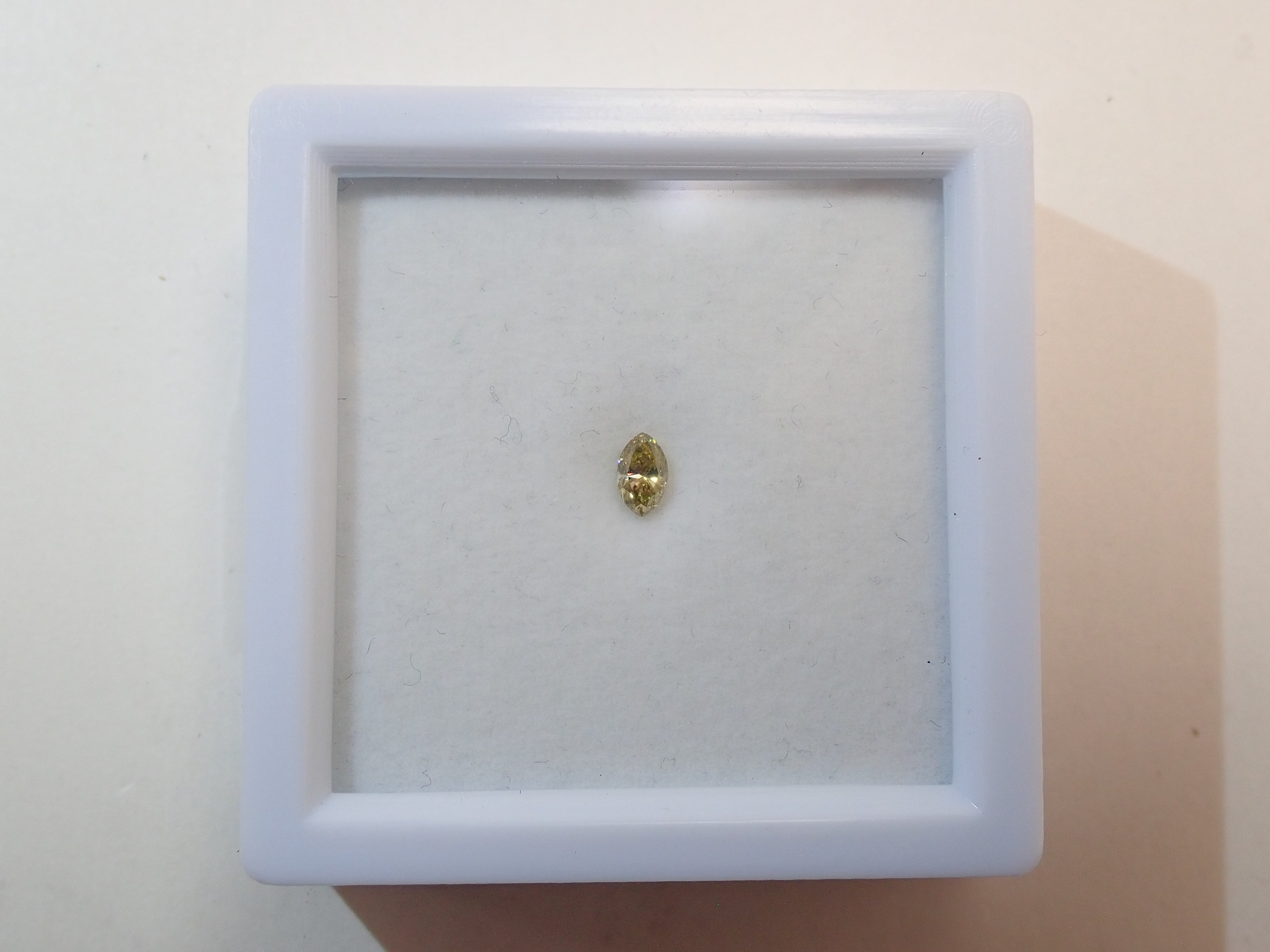 [On sale May 23rd at 10 PM] "Limited 9 Stones - Shinjuku Pop-Up Celebration" All stones with Central Gem Laboratory sorting (3.0-3.5mm, VS-SI clarity) "Multiple purchase discount available"