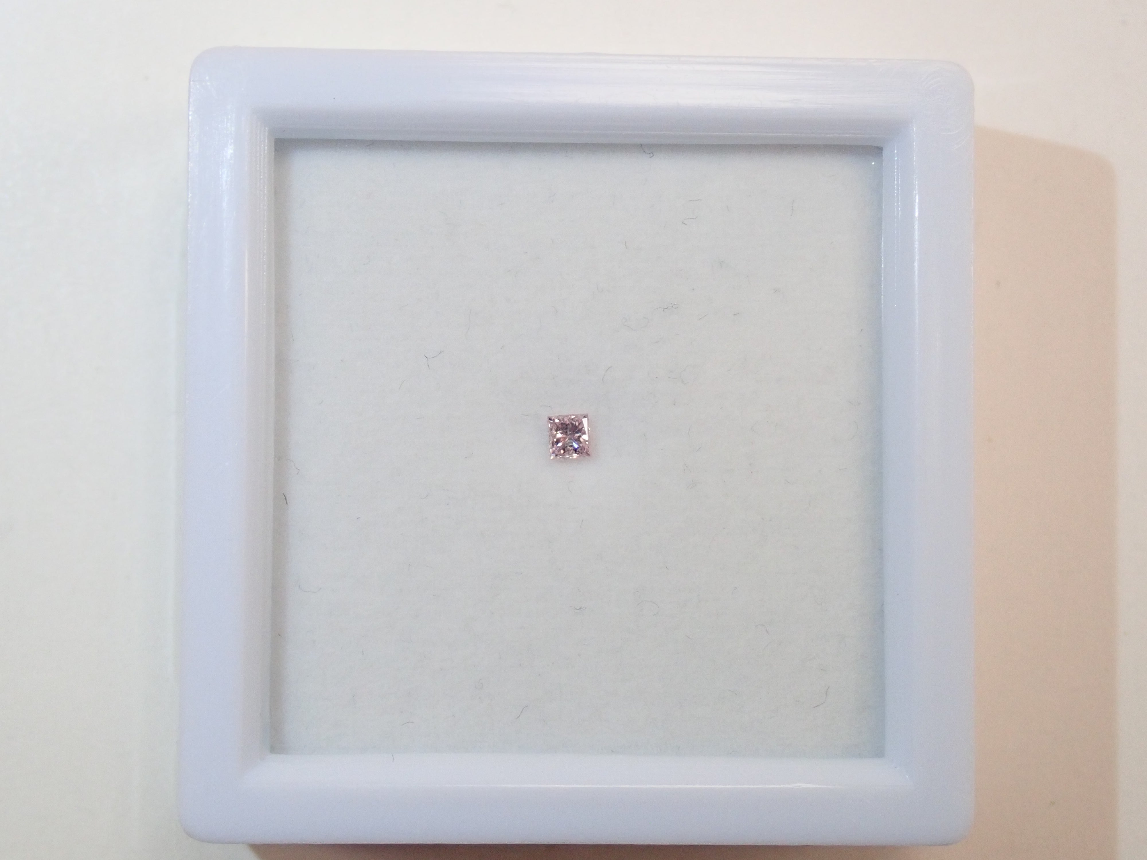 [On sale May 23rd at 10 PM] "Limited 9 Stones - Shinjuku Pop-Up Celebration" All stones with Central Gem Laboratory sorting (3.0-3.5mm, VS-SI clarity) "Multiple purchase discount available"