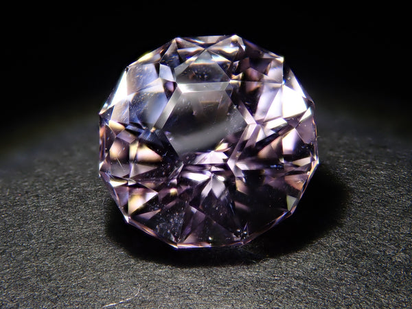 10/24 22時販売】アフガニスタン産クンツァイト 8.4mm/2.908ctルース