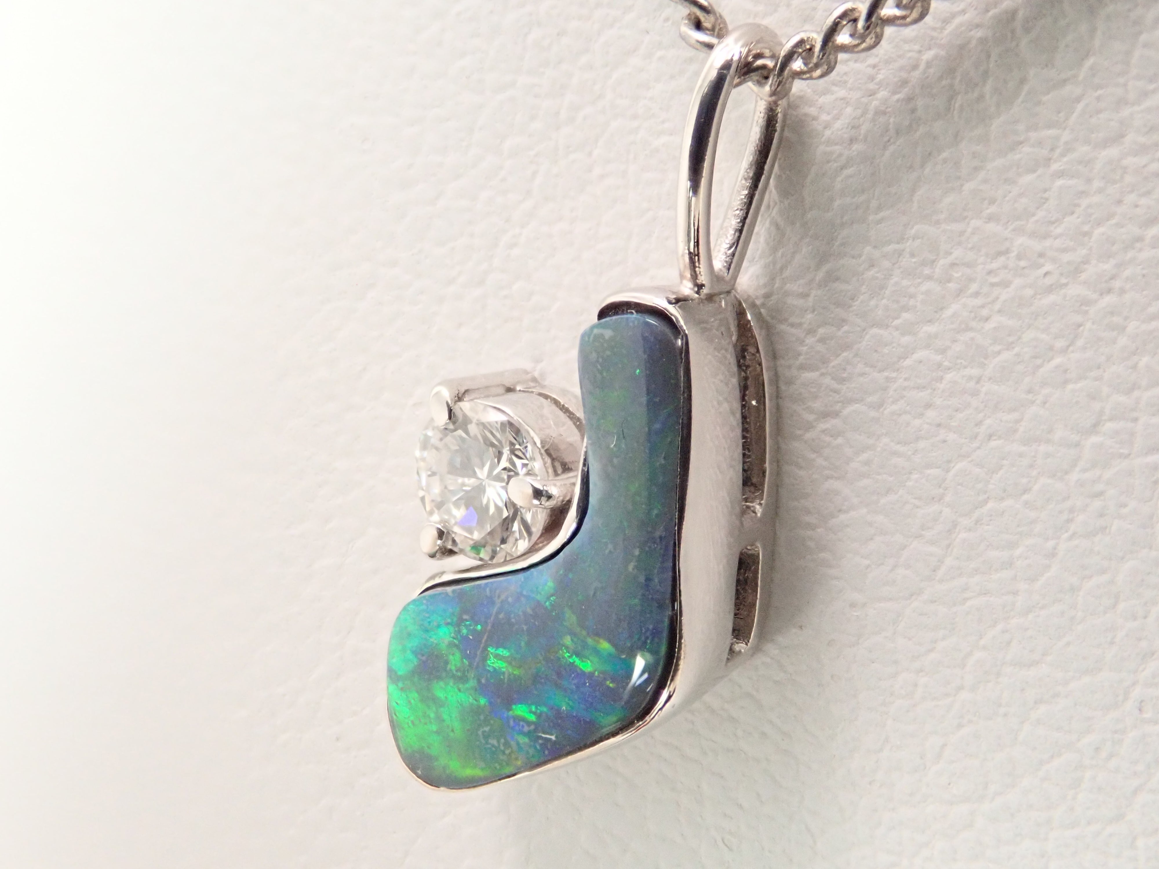 【22602659刊登】【繽紛珠寶】Pt900 黑蛋白石 0.66ct 墜飾（項鍊墜）