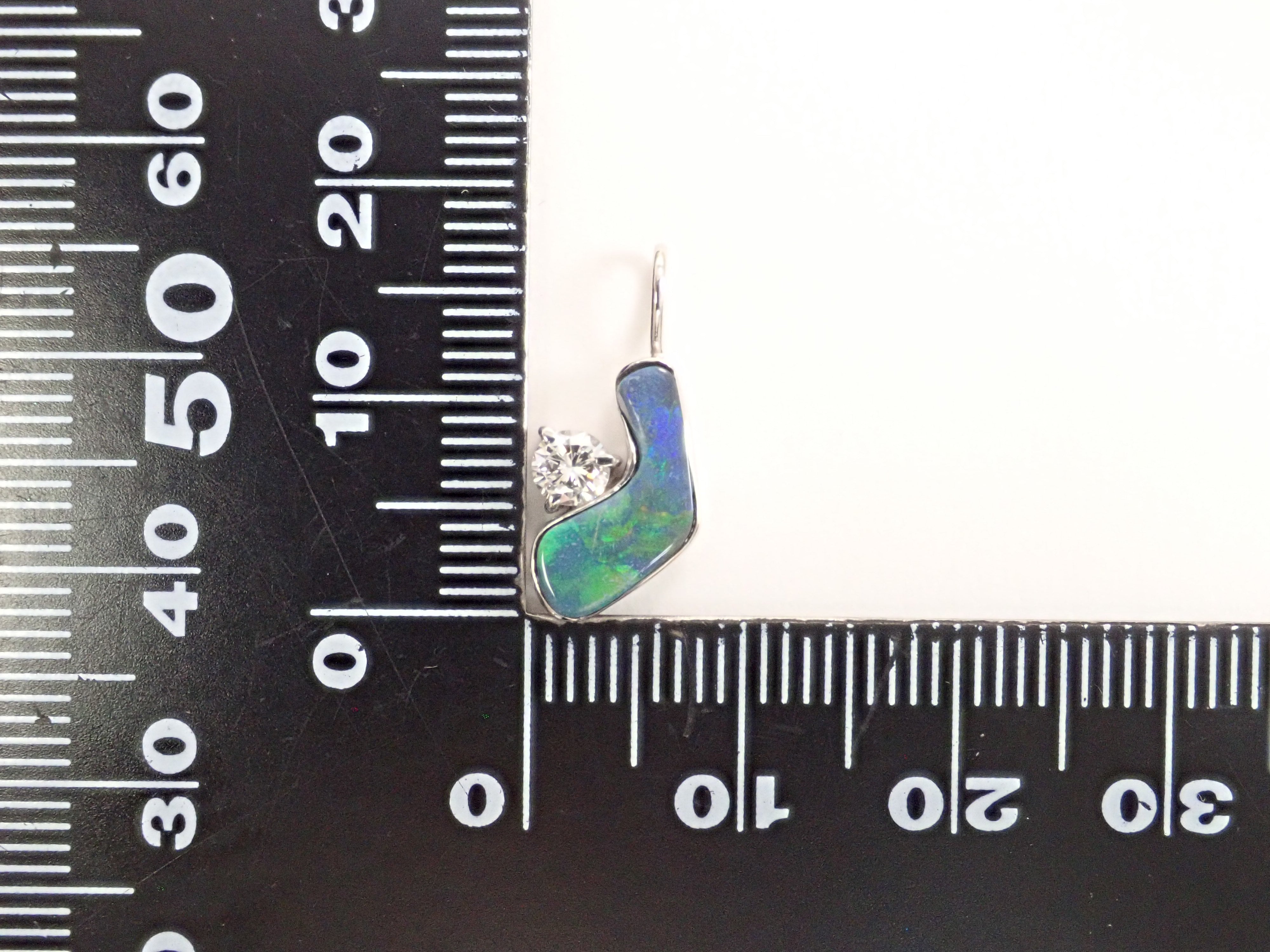 【22602659刊登】【繽紛珠寶】Pt900 黑蛋白石 0.66ct 墜飾（項鍊墜）