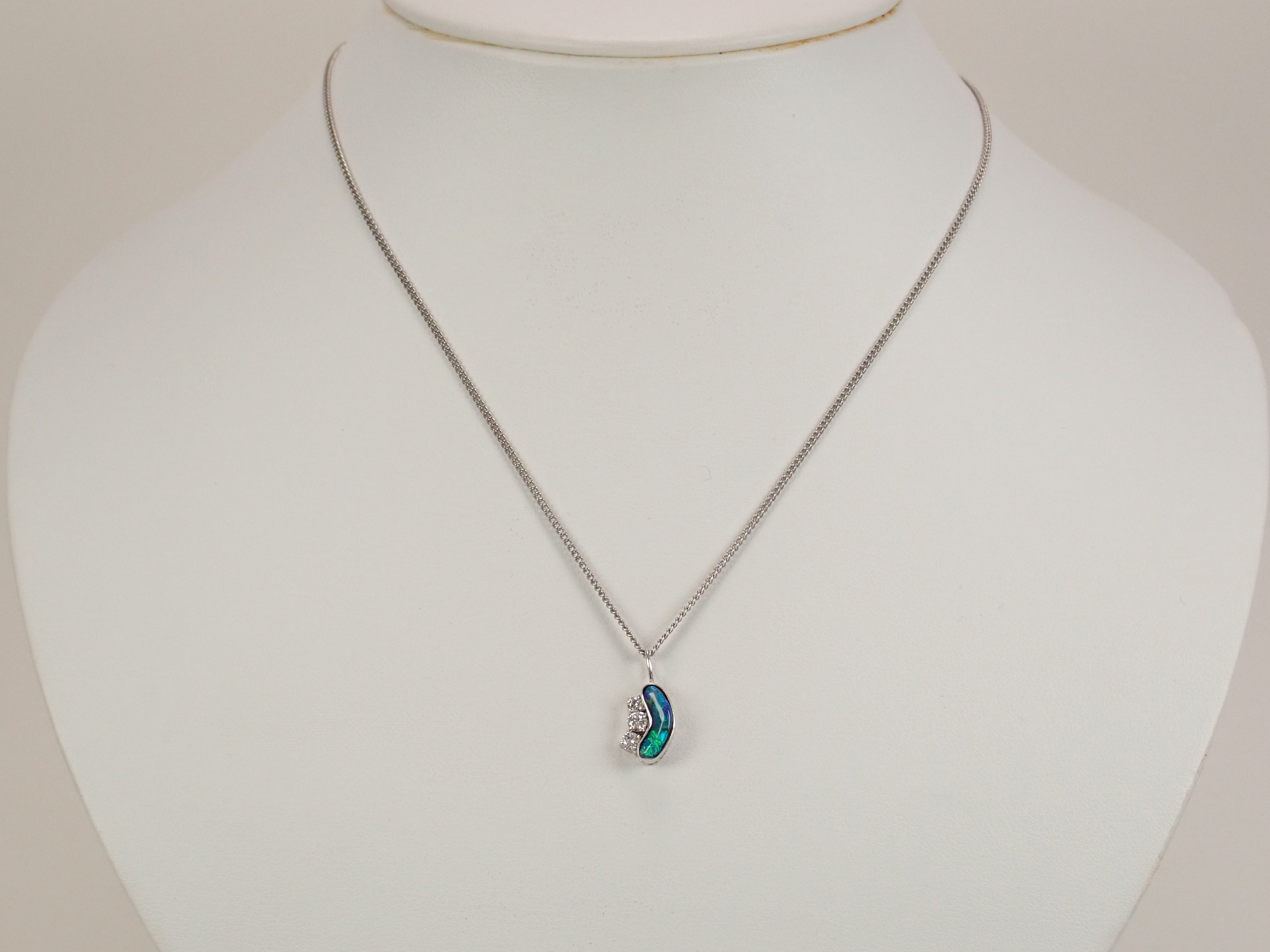 [Published as 22602660] [Karafuri] Pt900 Black Opal 0.58ct Pendant Top (Necklace Top)