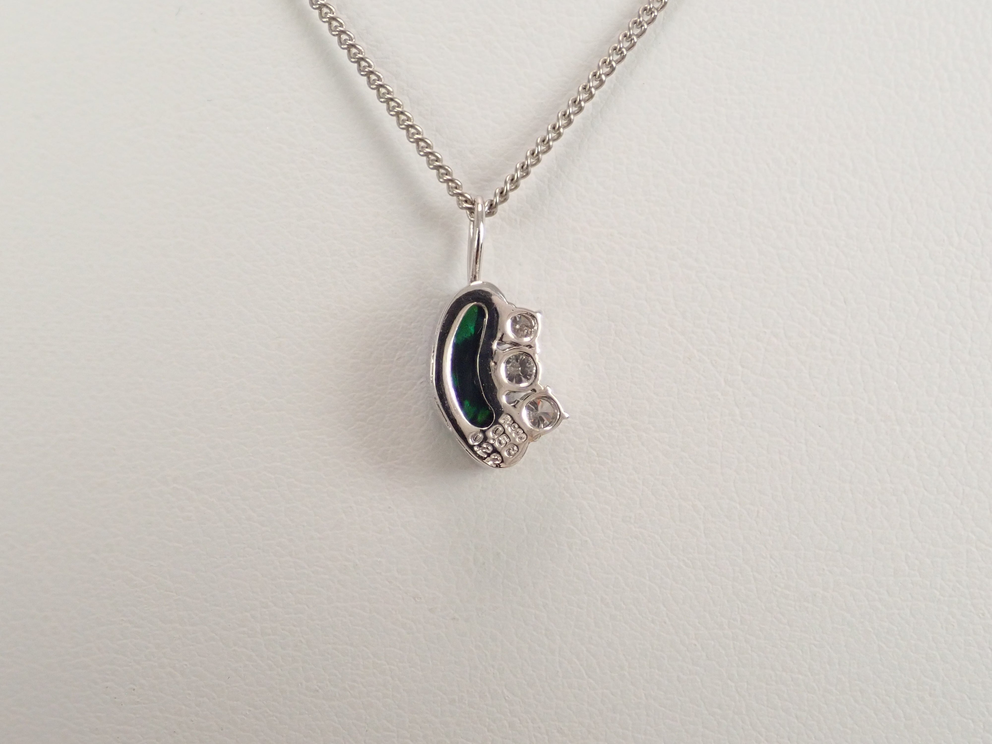 Pt900 ブラックオパール 0.58ct ペンダントトップ（ネックレストップ