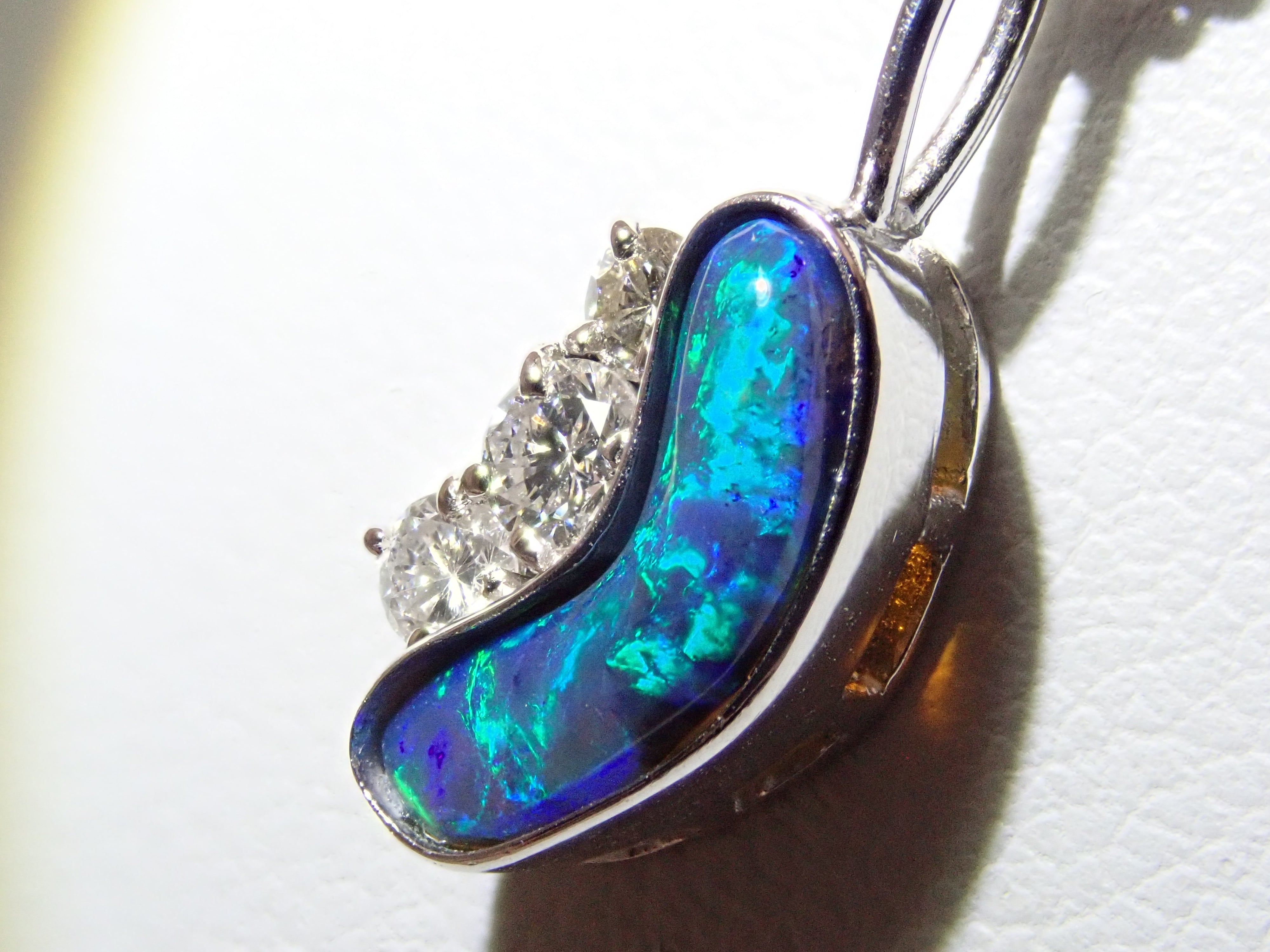 [Published as 22602660] [Karafuri] Pt900 Black Opal 0.58ct Pendant Top (Necklace Top)