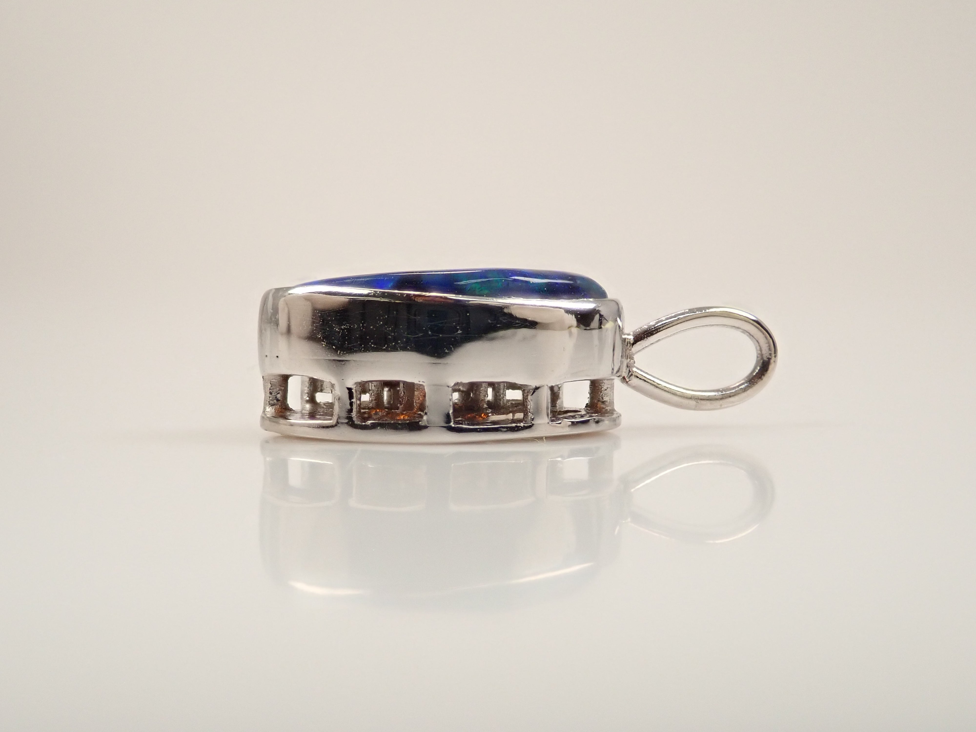 Pt900 ブラックオパール 0.58ct ペンダントトップ（ネックレストップ