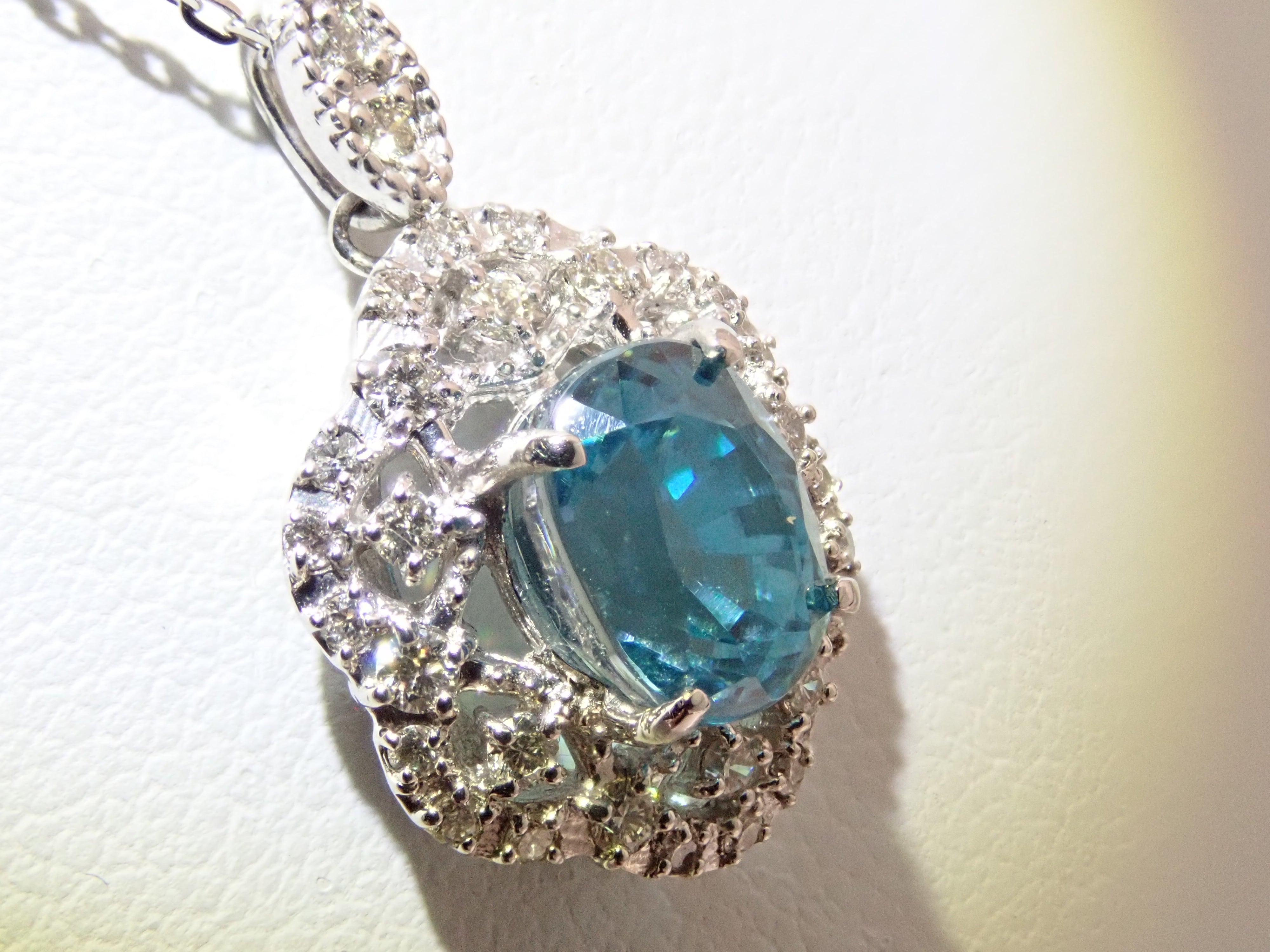 [22602665 Listed] Pt900/Pt850 Blue Zircon (Ratanakiri Blue) 2.45ct Pendant (Necklace)