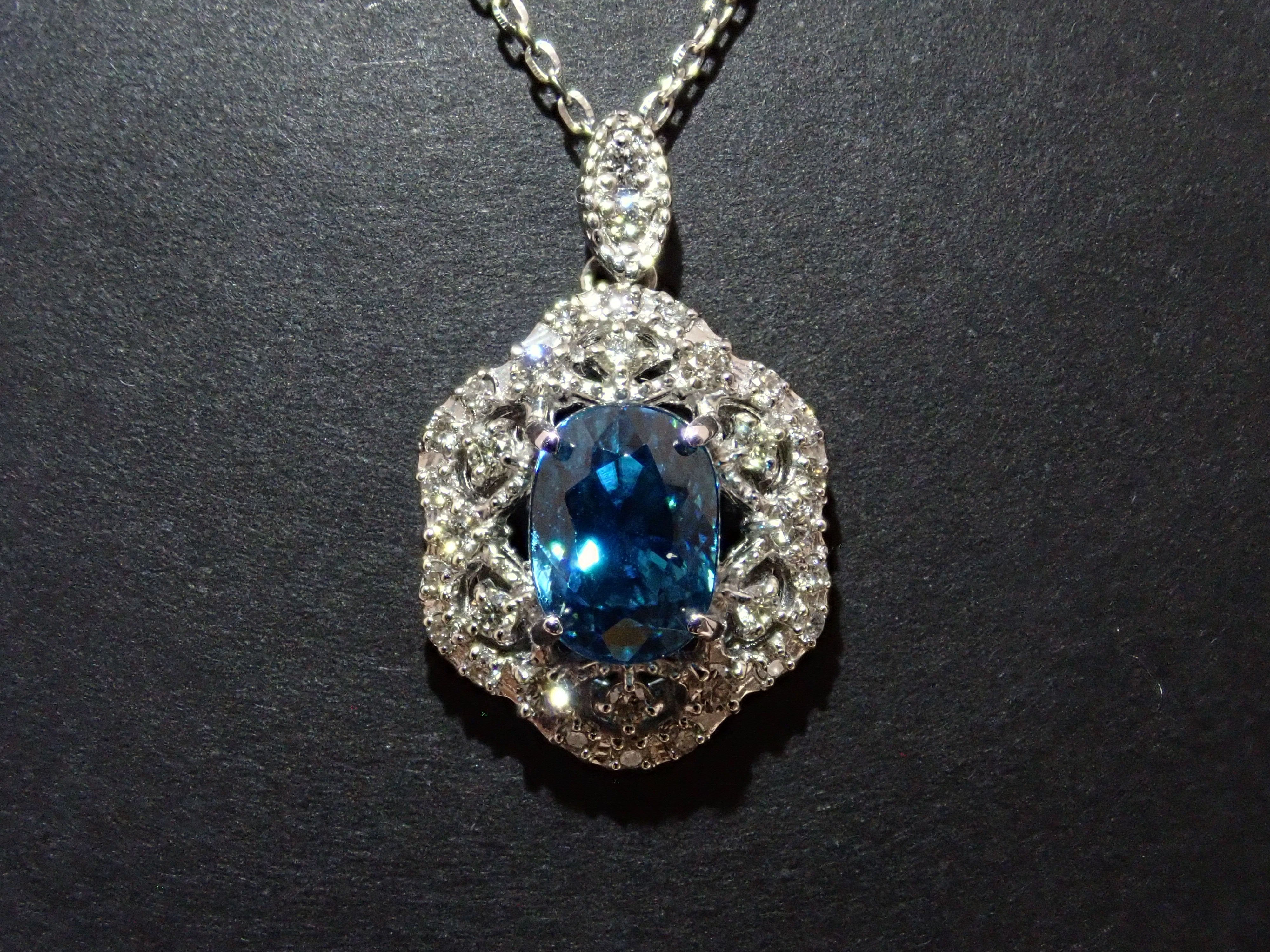 [22602665 Listed] Pt900/Pt850 Blue Zircon (Ratanakiri Blue) 2.45ct Pendant (Necklace)