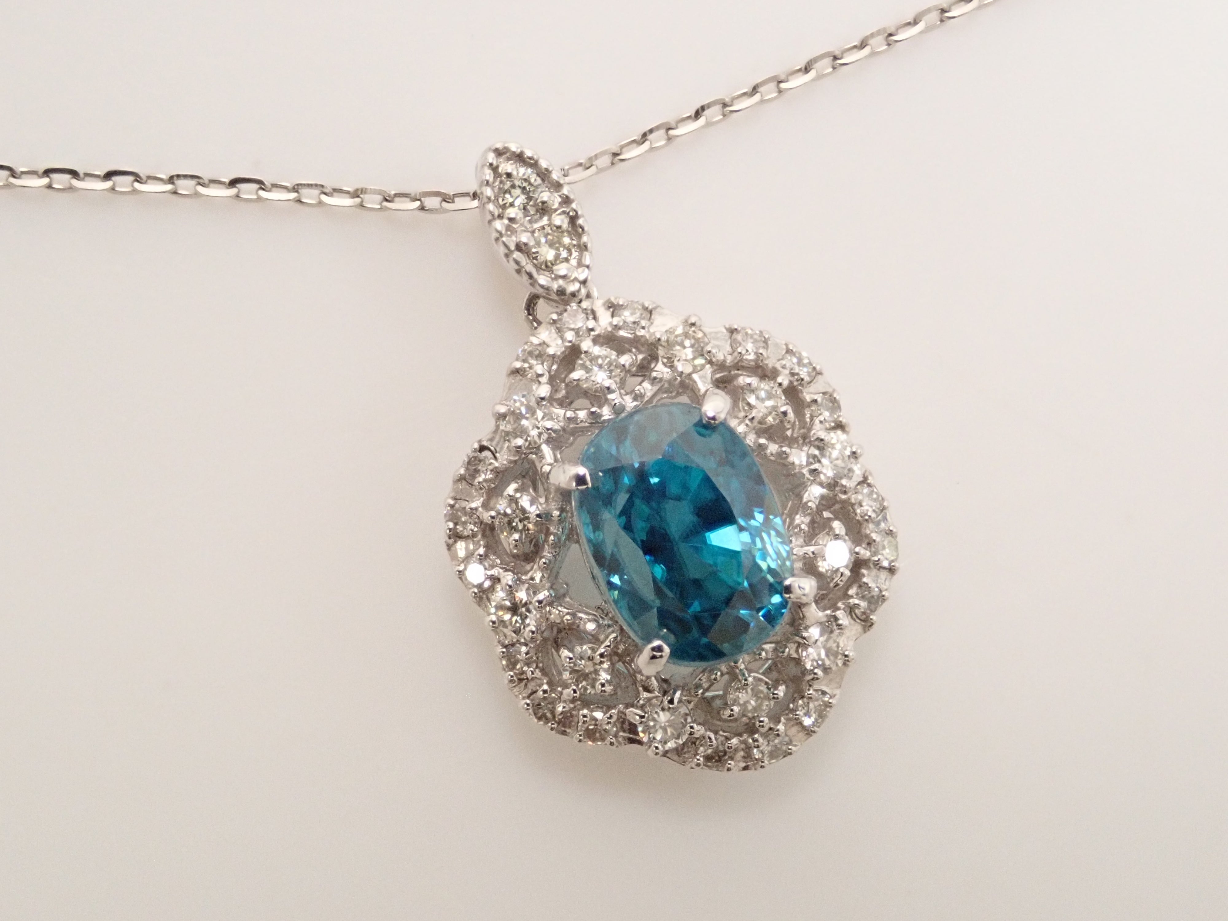 [22602665 Listed] Pt900/Pt850 Blue Zircon (Ratanakiri Blue) 2.45ct Pendant (Necklace)