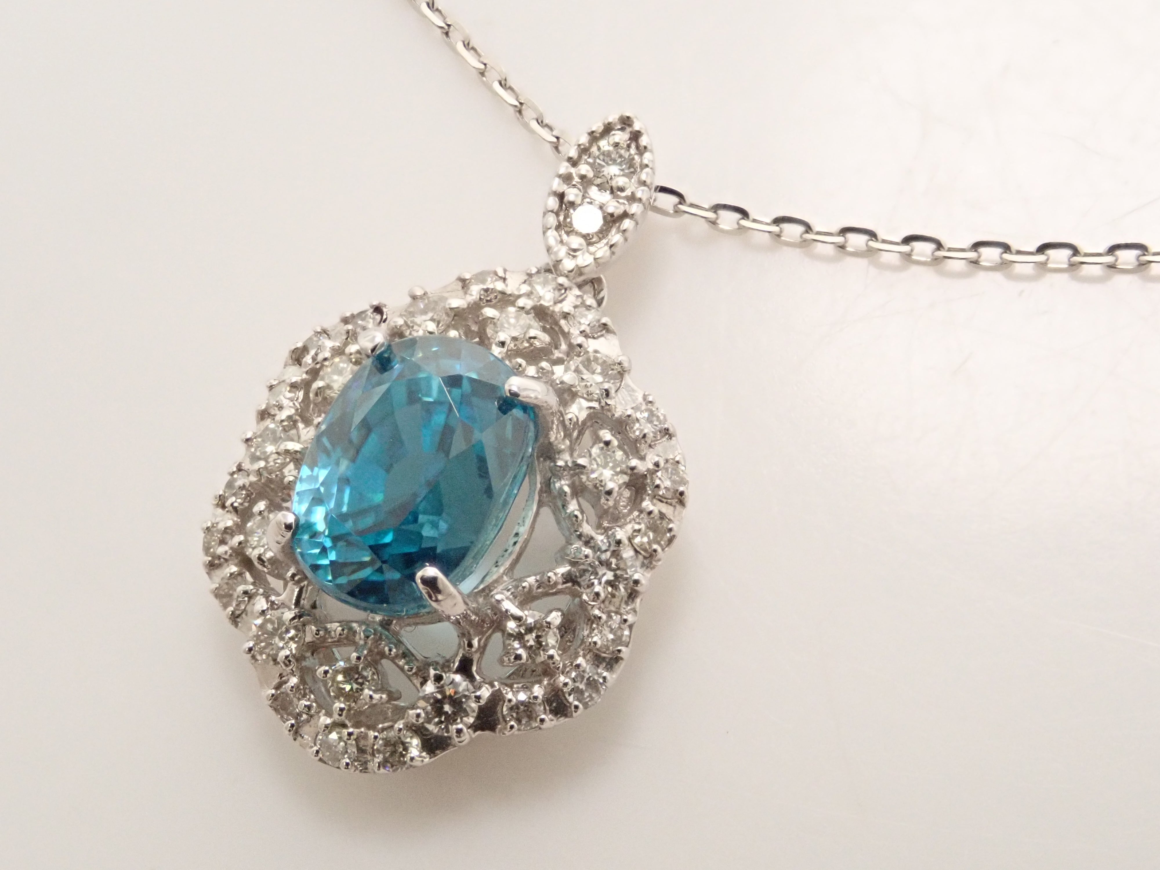[22602665 Listed] Pt900/Pt850 Blue Zircon (Ratanakiri Blue) 2.45ct Pendant (Necklace)