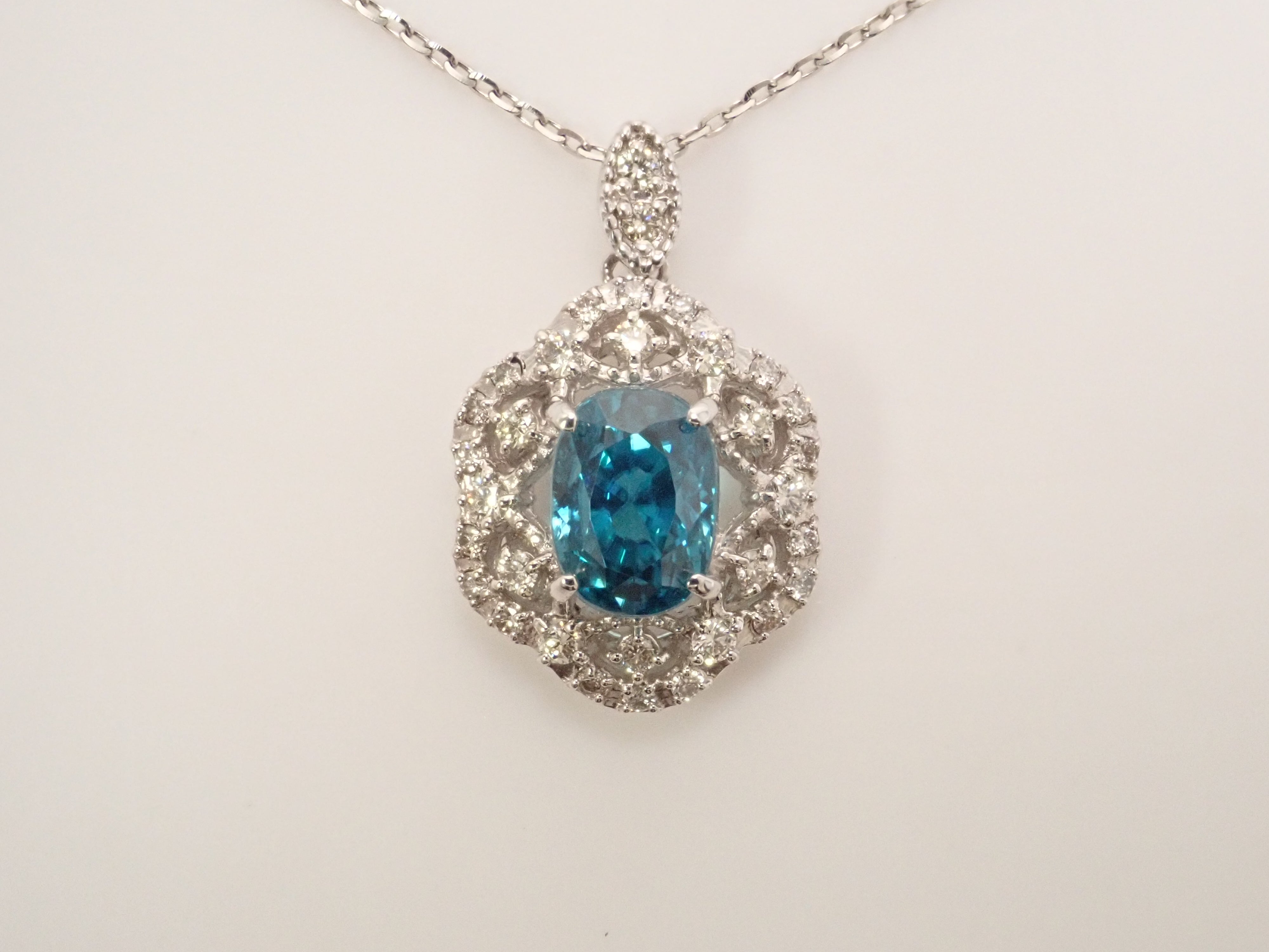[22602665 Listed] Pt900/Pt850 Blue Zircon (Ratanakiri Blue) 2.45ct Pendant (Necklace)