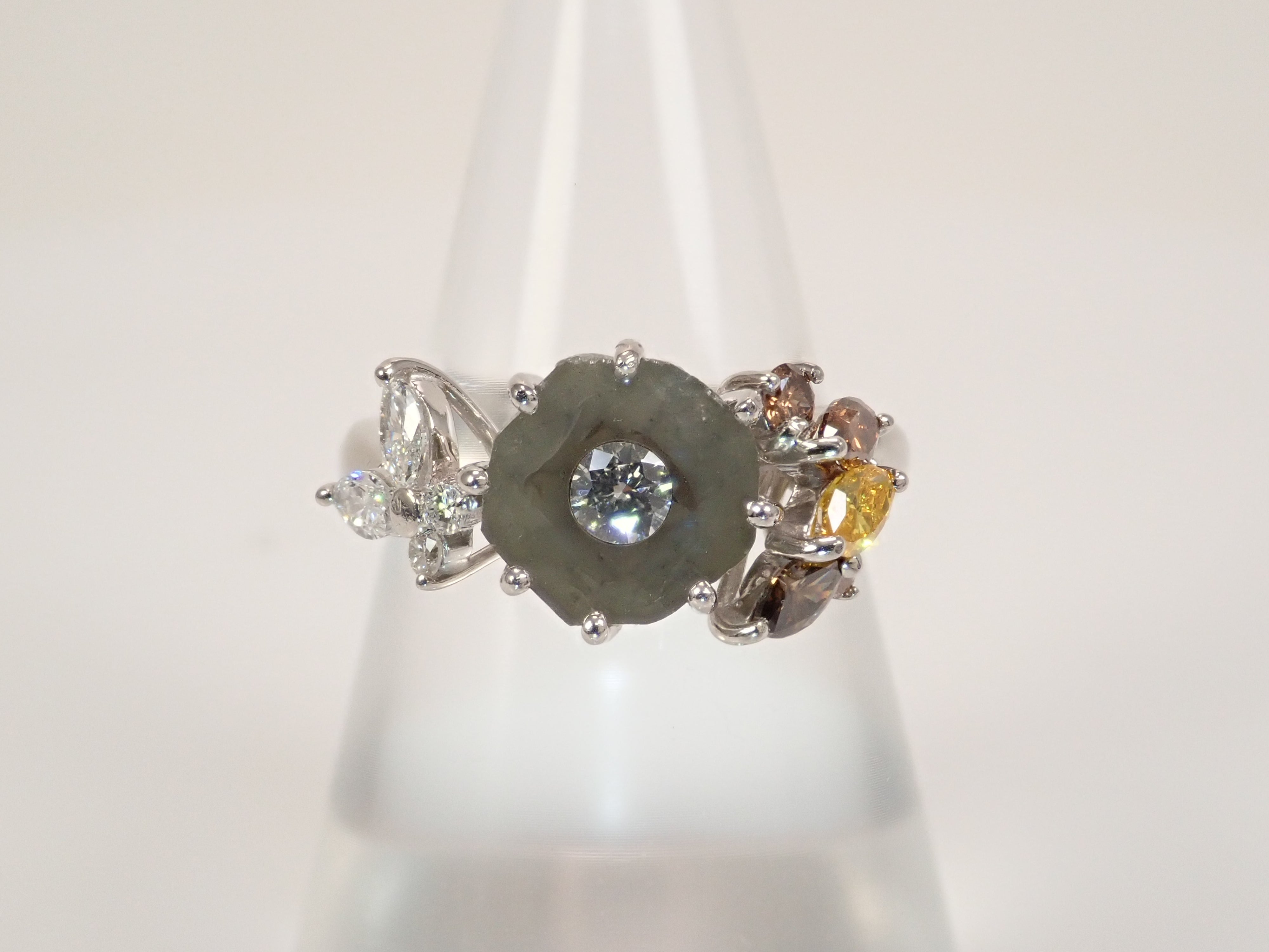 [Listed as 22602663] [Calafuri] Pt900 Diamond 2.733ct Ring