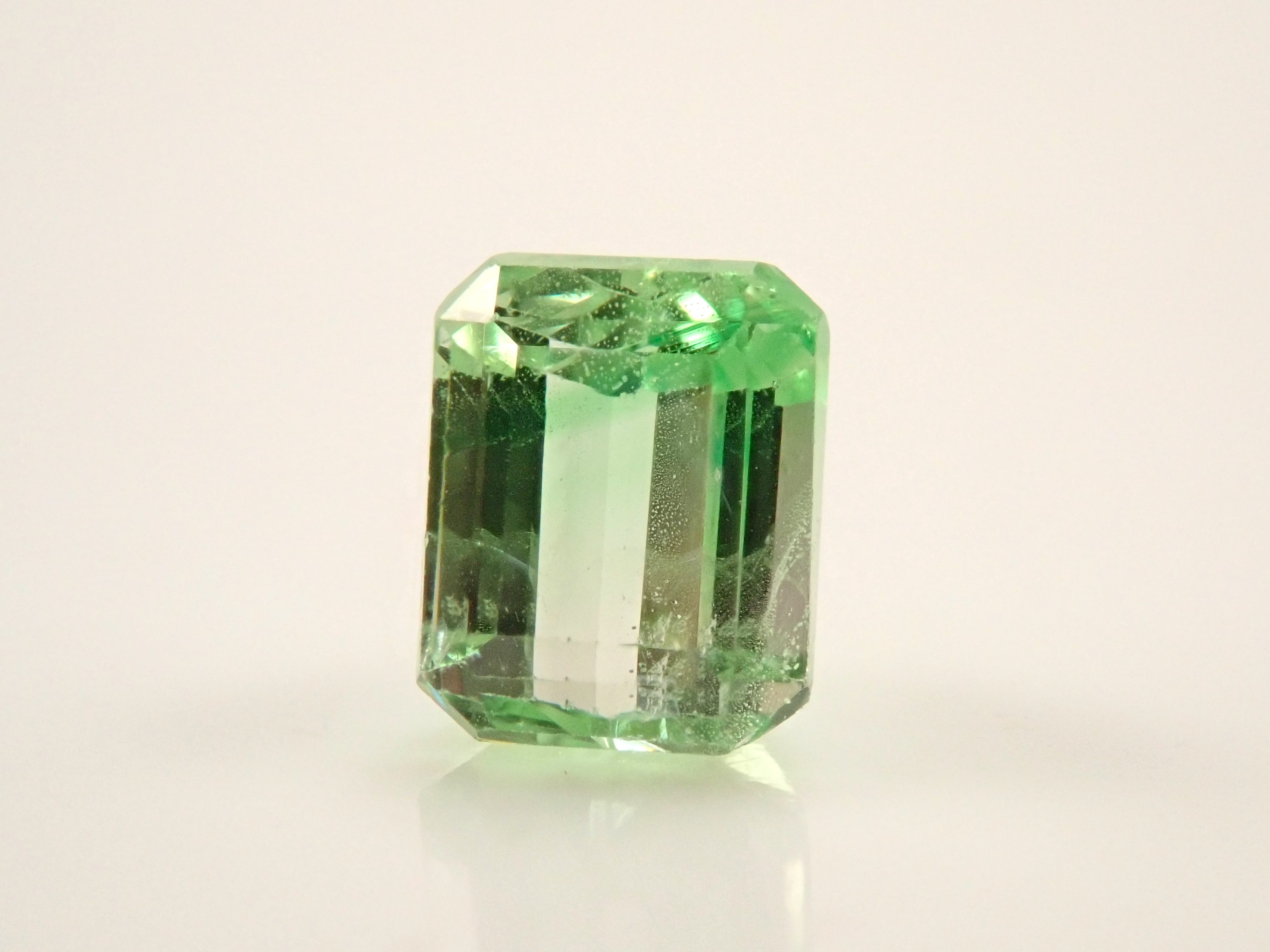 [Listed as 12563456] Bi-Color Grossular Garnet from Tanzania, 0.586ct Loose