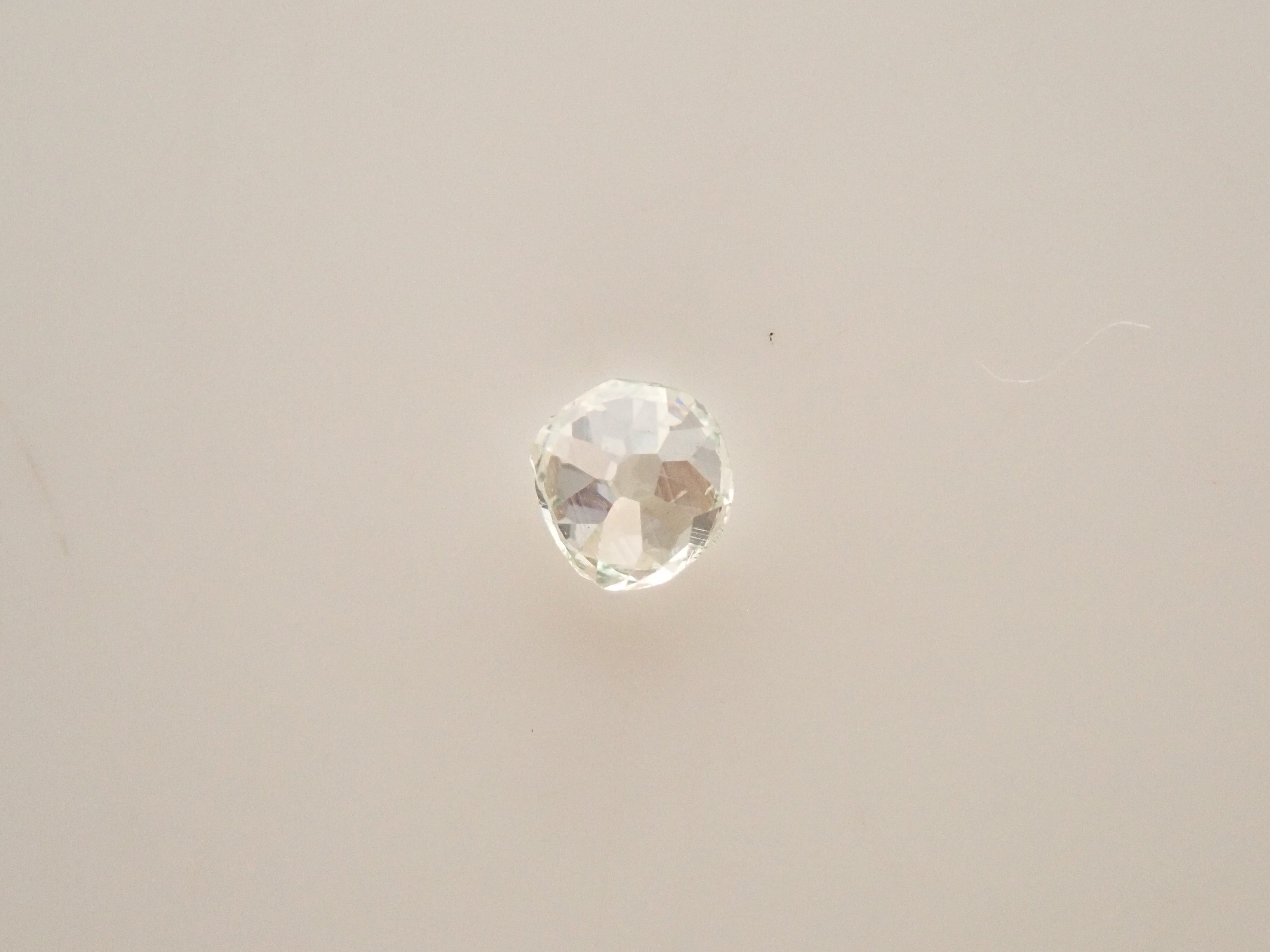 グリーンダイヤモンド 0.100ctルース(VERY LIGHT GREEN, SI-1)