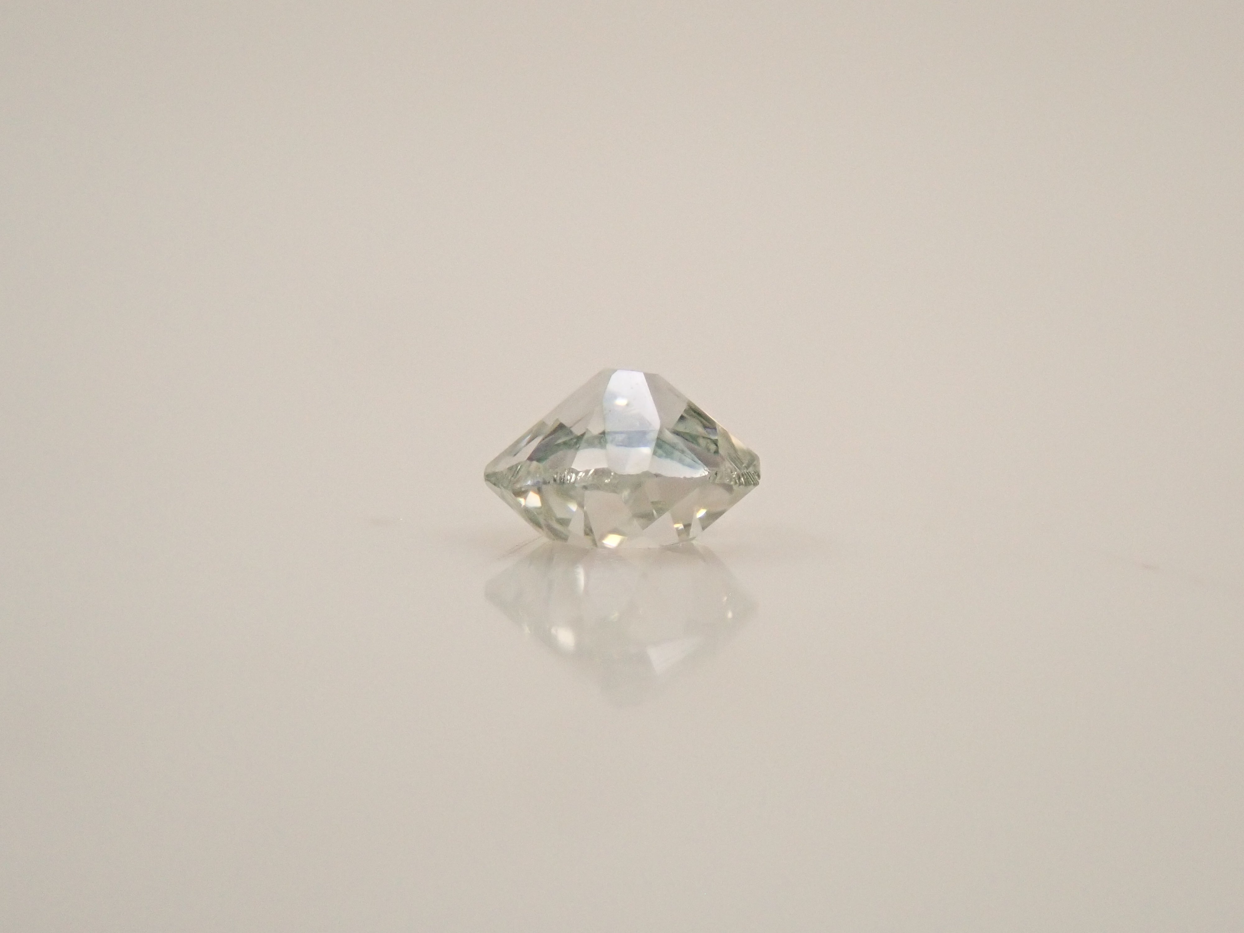 グリーンダイヤモンド 0.100ctルース(VERY LIGHT GREEN, SI-1)