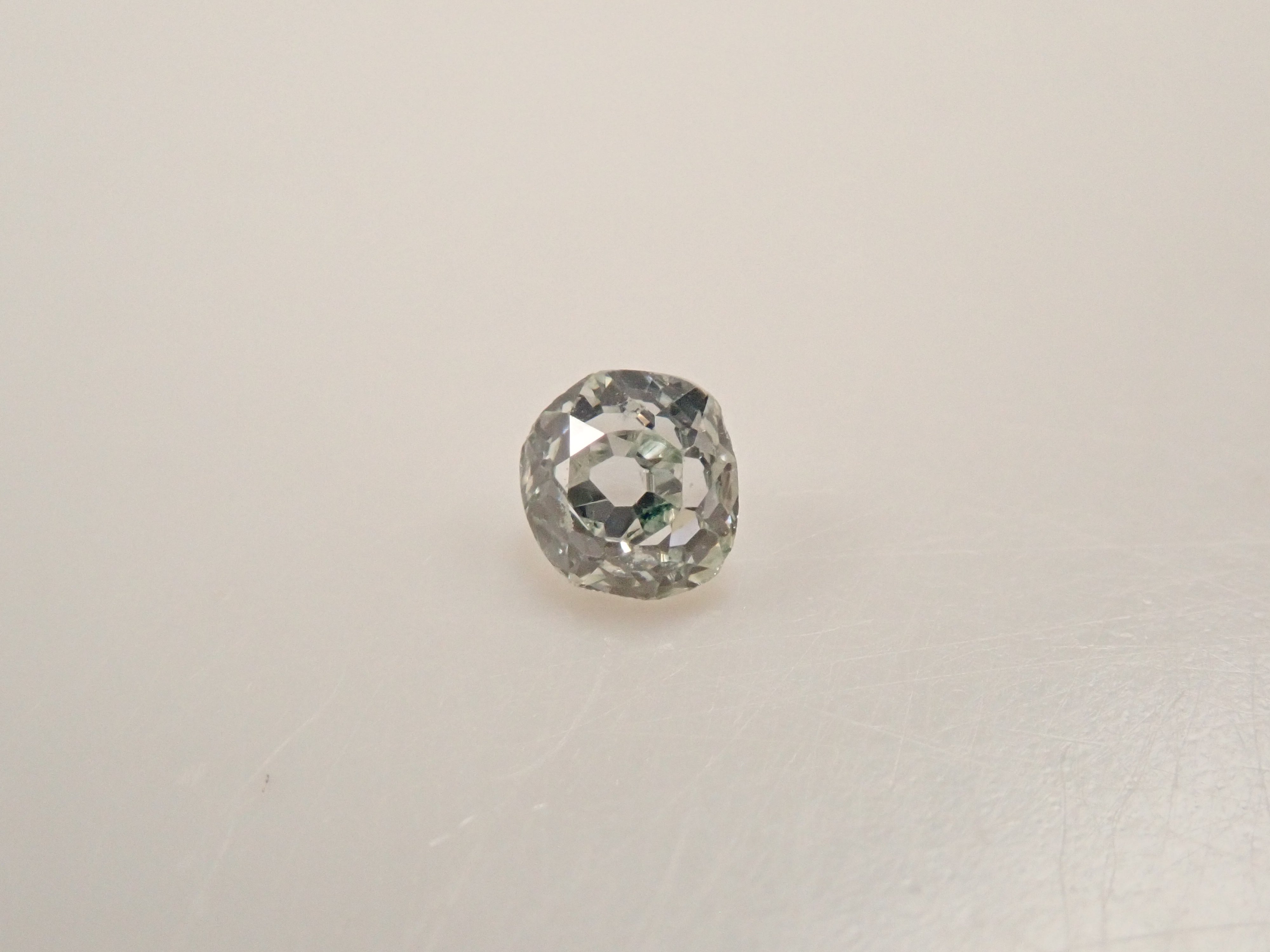 グリーンダイヤモンド 0.100ctルース(VERY LIGHT GREEN, SI-1)