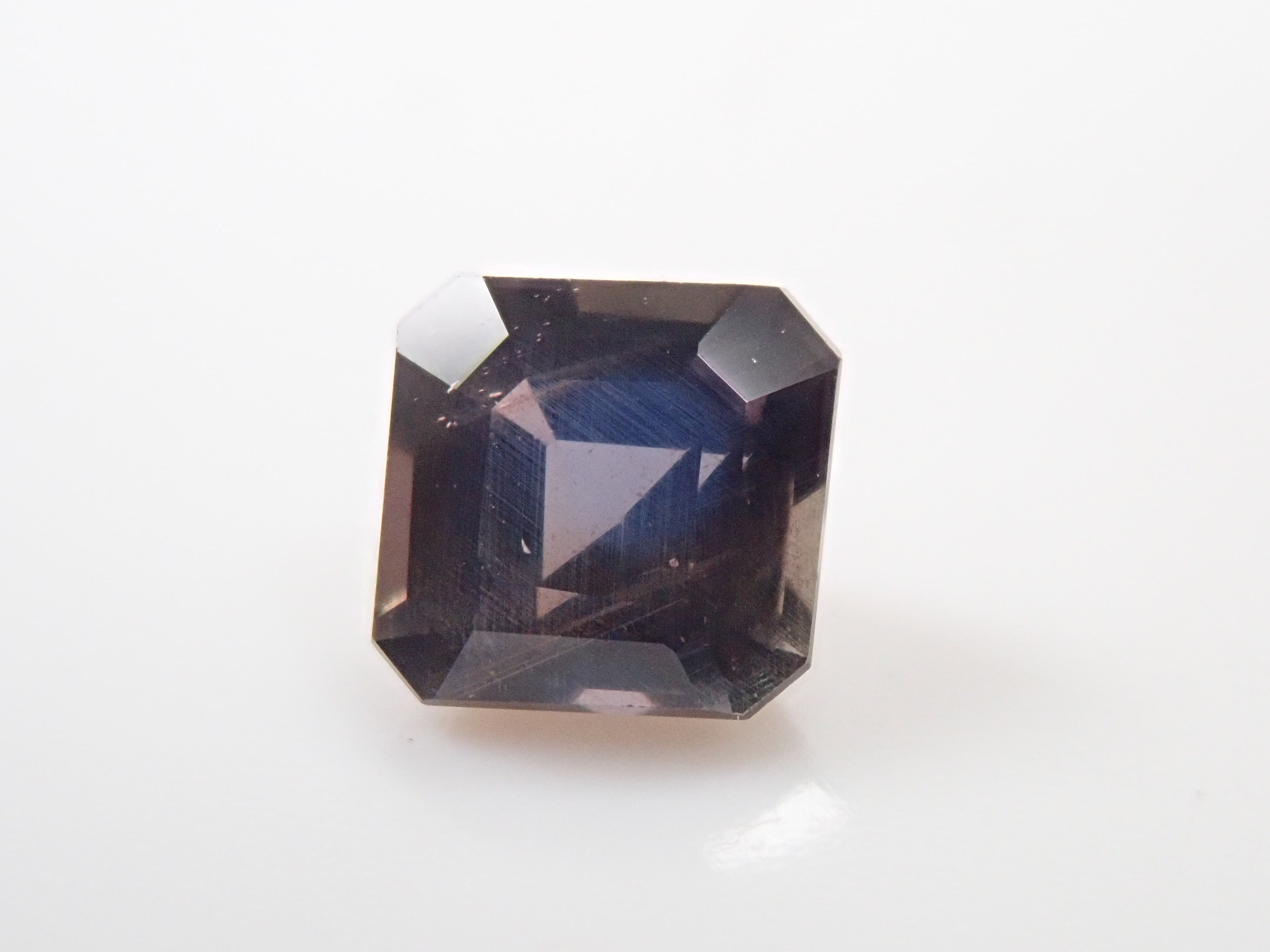 Listing 12563752] Tanzania Color Change Windsor Sapphire 0.621ct