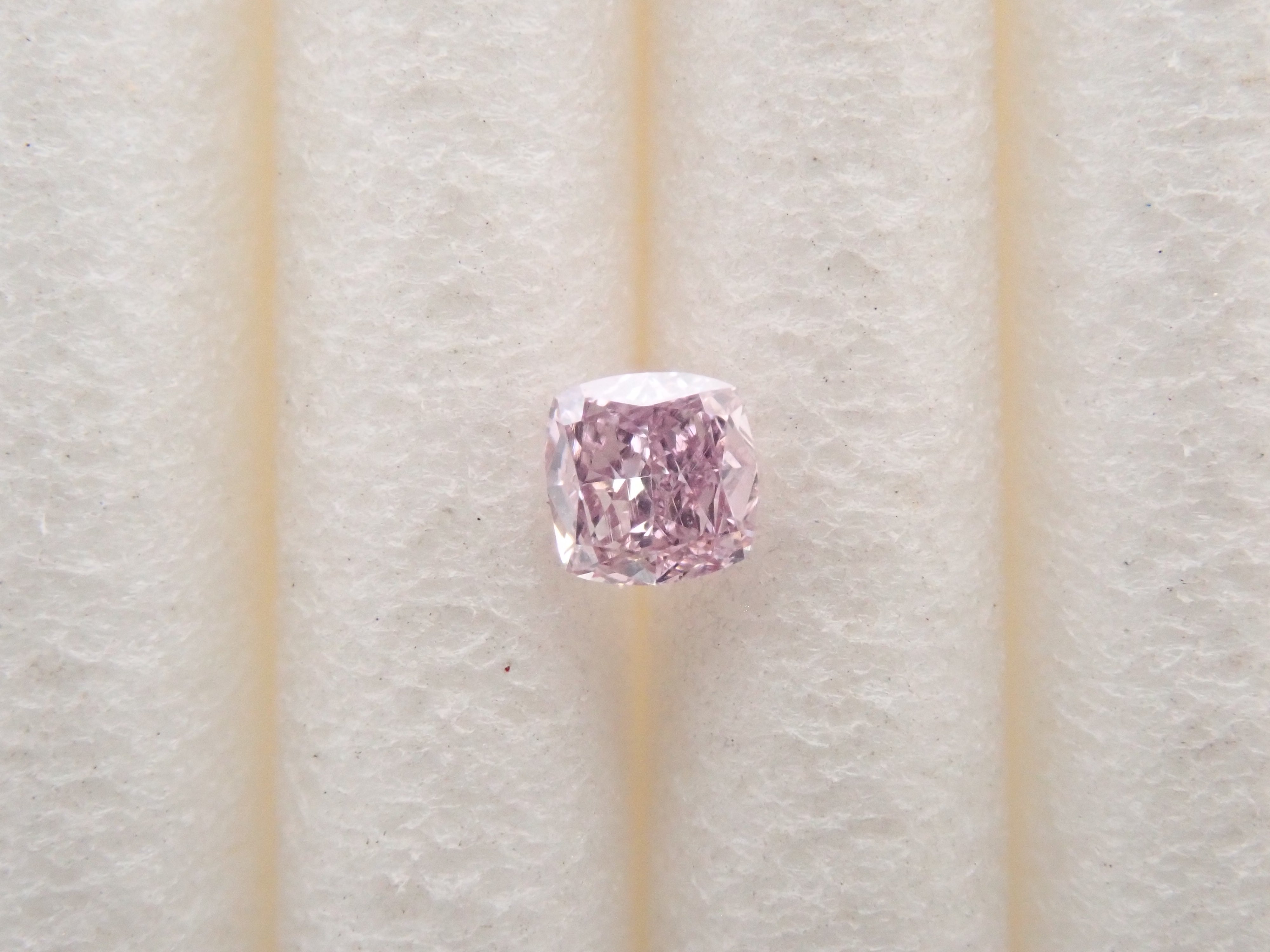【7/18 22時販売】ピンクダイヤモンド 0.075ctルース(FANCY PURPLE PINK, SI1)