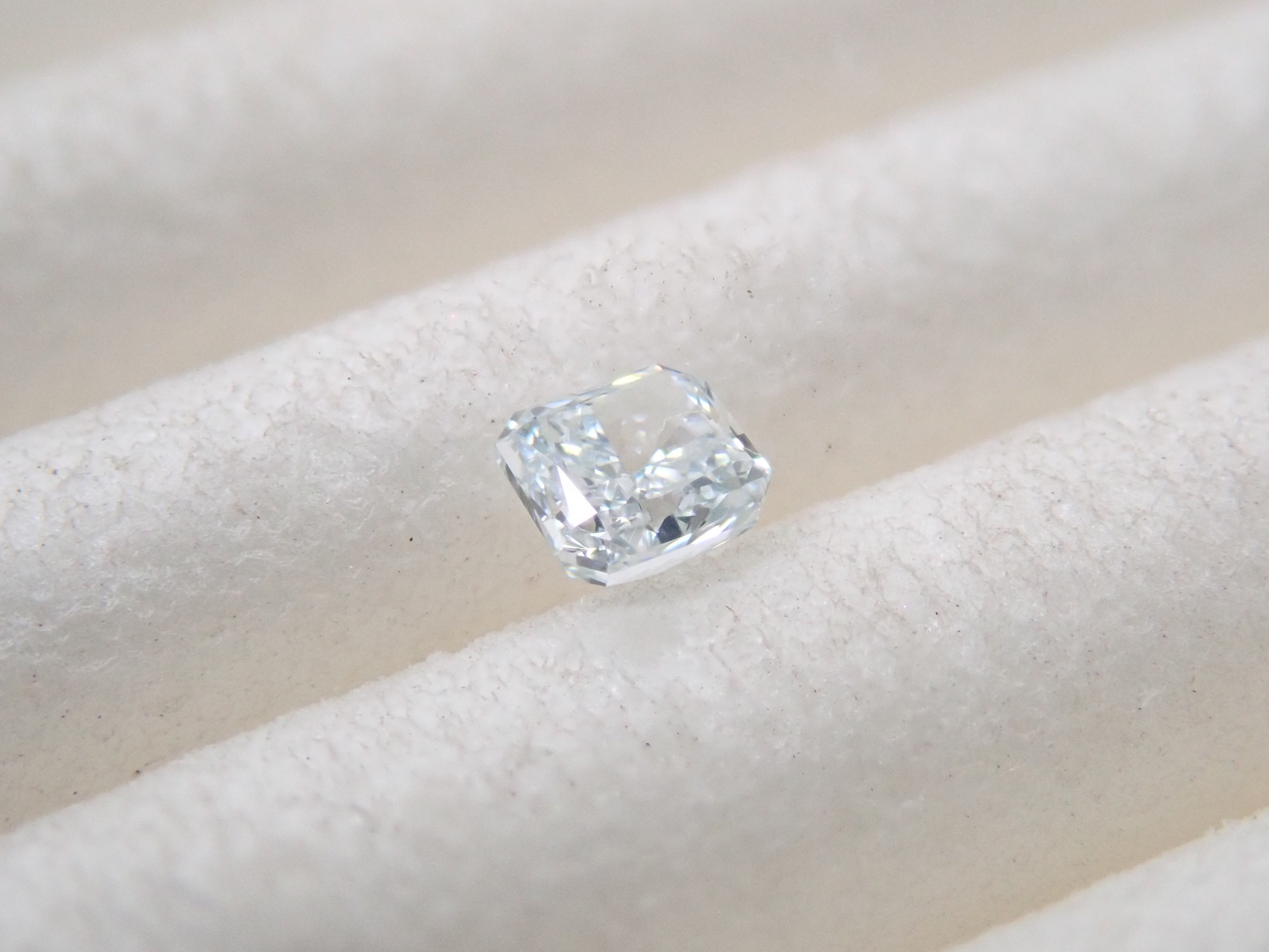 [Lottery Sale 0829] Blue Diamond 0.064ct Loose Stone (FANCY LIGHT GREEN BLUE, VS-1)