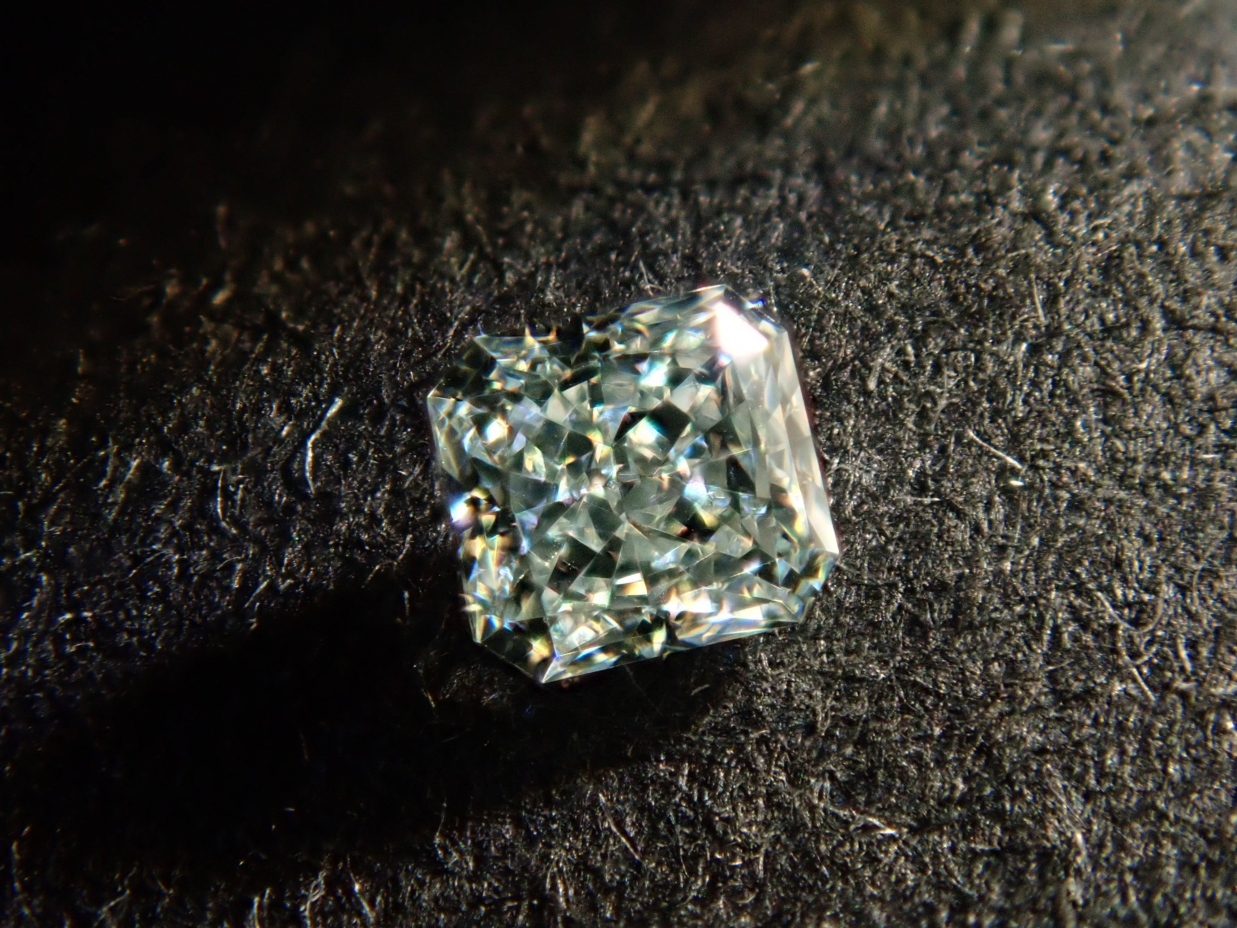 [Lottery Sale 0829] Blue Diamond 0.064ct Loose Stone (FANCY LIGHT GREEN BLUE, VS-1)