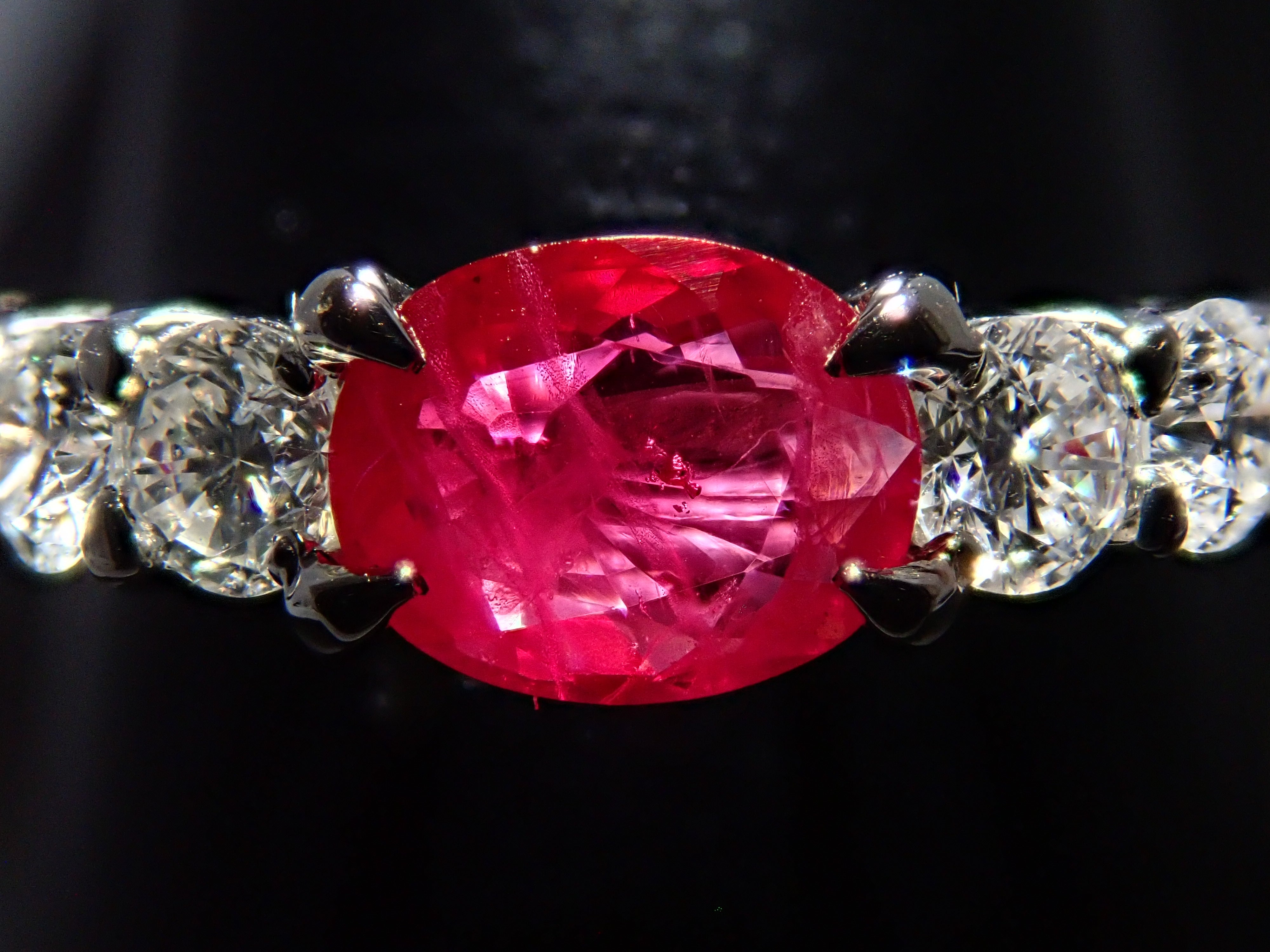 Pt900 ルビー 0.58ct リング