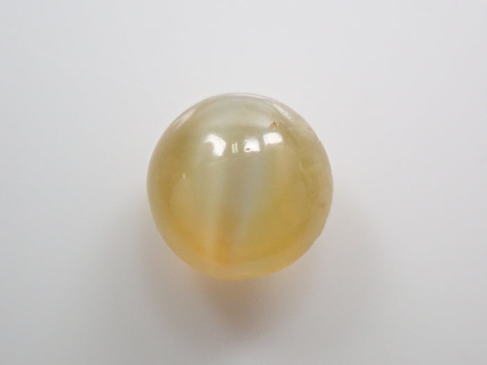 2月の誕生石「クリソベリルキャッツアイ(Chrysoberyl cat's eye)」 2月の誕生石「クリソベリルキャッツアイ(Chrysoberyl cat's eye)」の画像