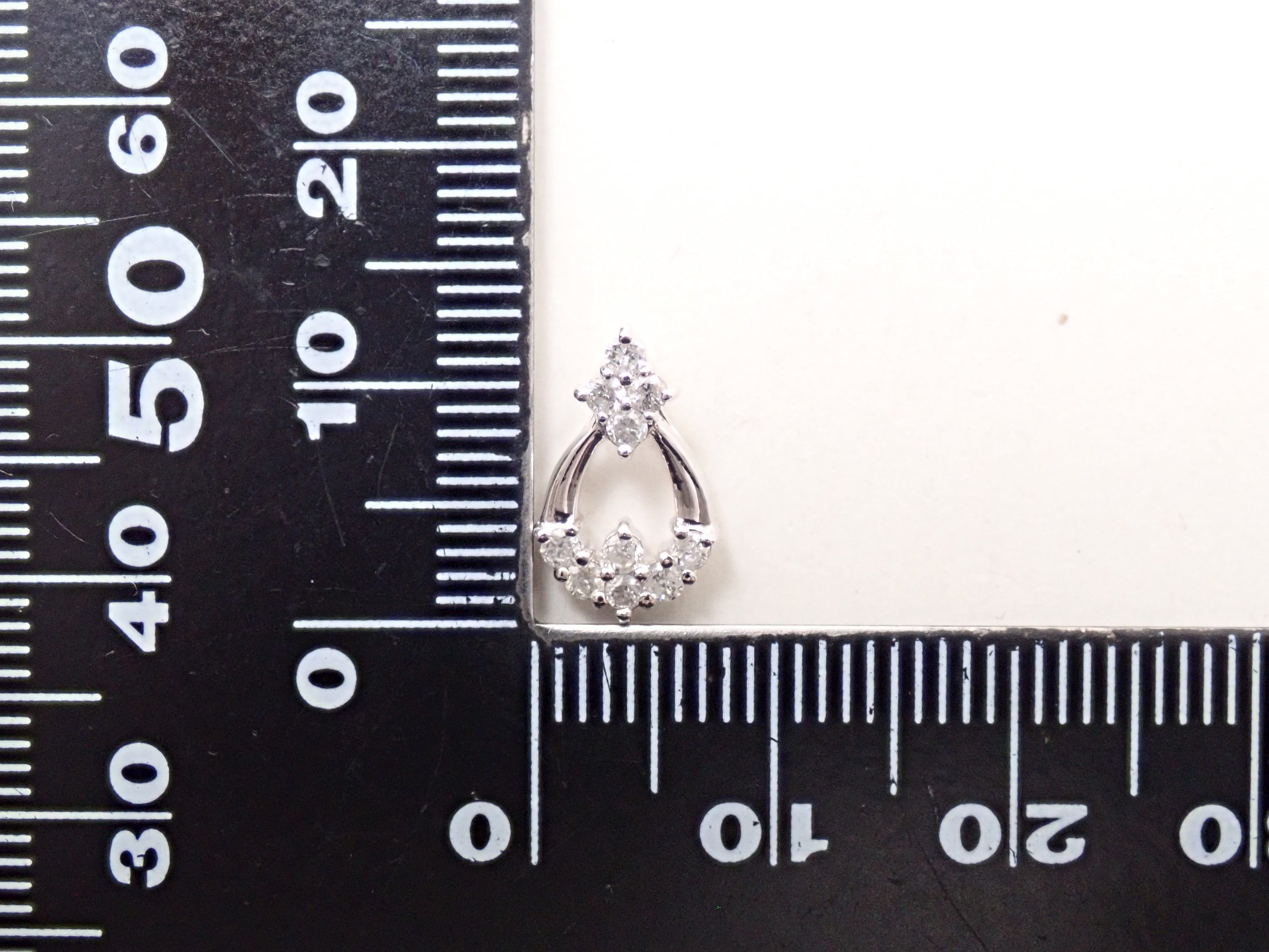 【7/20 22時販売】【カラフリ】K18WG ダイヤモンド 0.2ct ペンダントトップ（ネックレストップ）